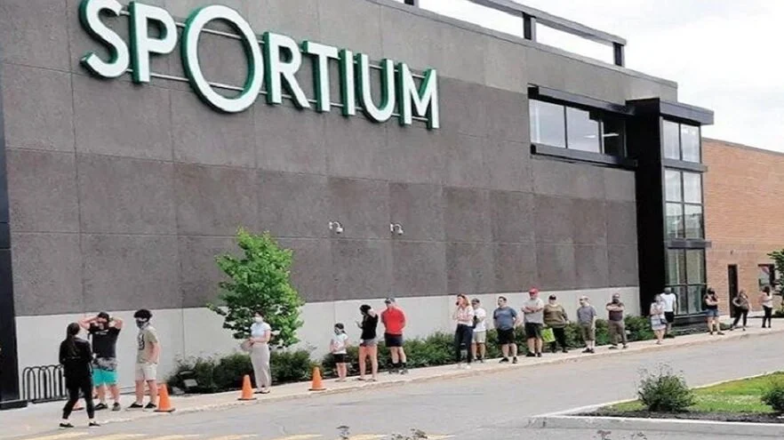 El Gobierno limita la publicidad de casas de apuestas a la madrugada y veta patrocinios