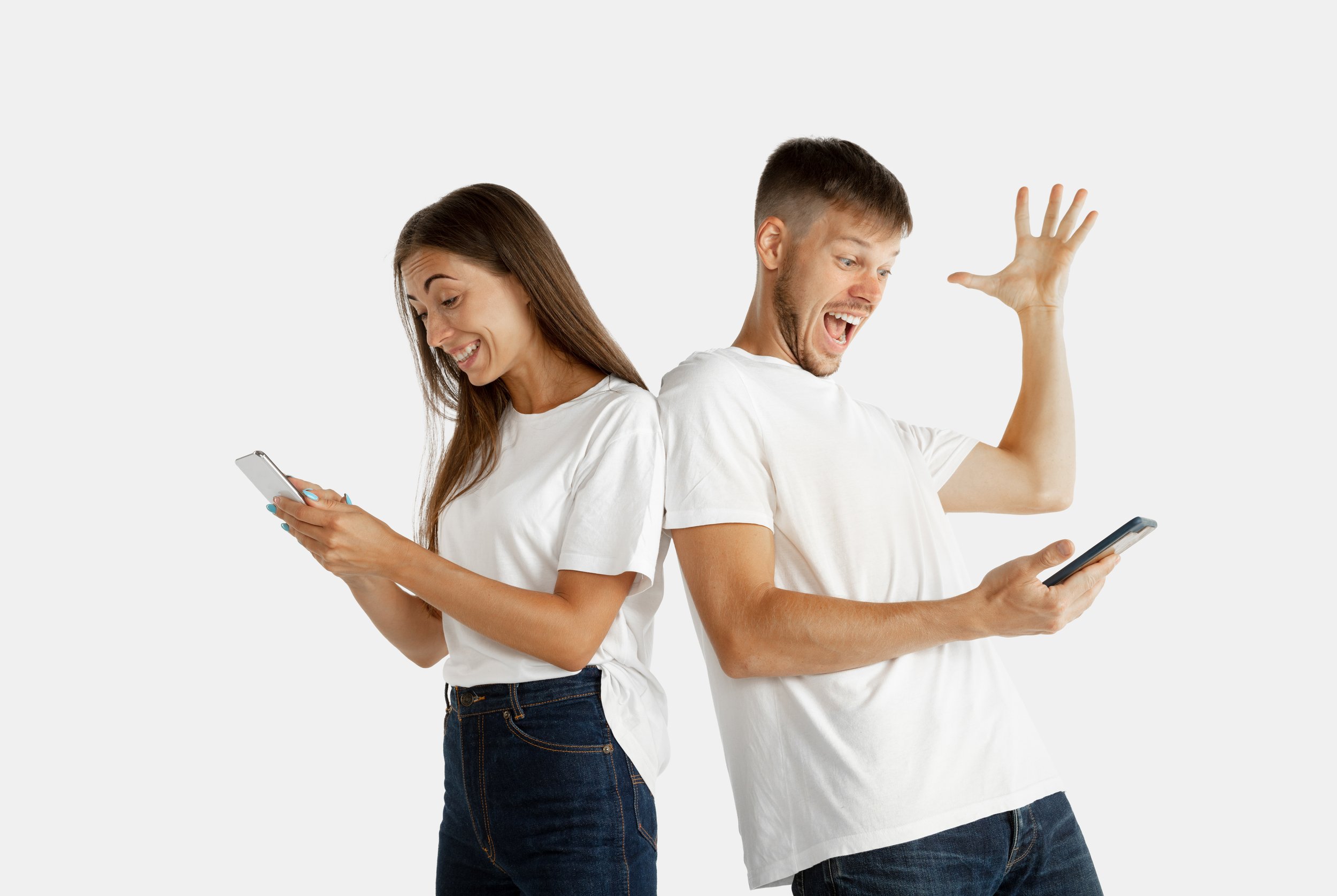Cerca de siete de cada diez españoles utilizará el móvil para sus compras de San Valentín, según Adsmovil