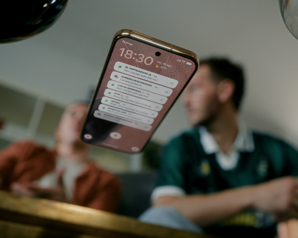 Dentsu Creative firma para Orange y Google Pixel 11 Pro una campaña sobre el valor de estar presente