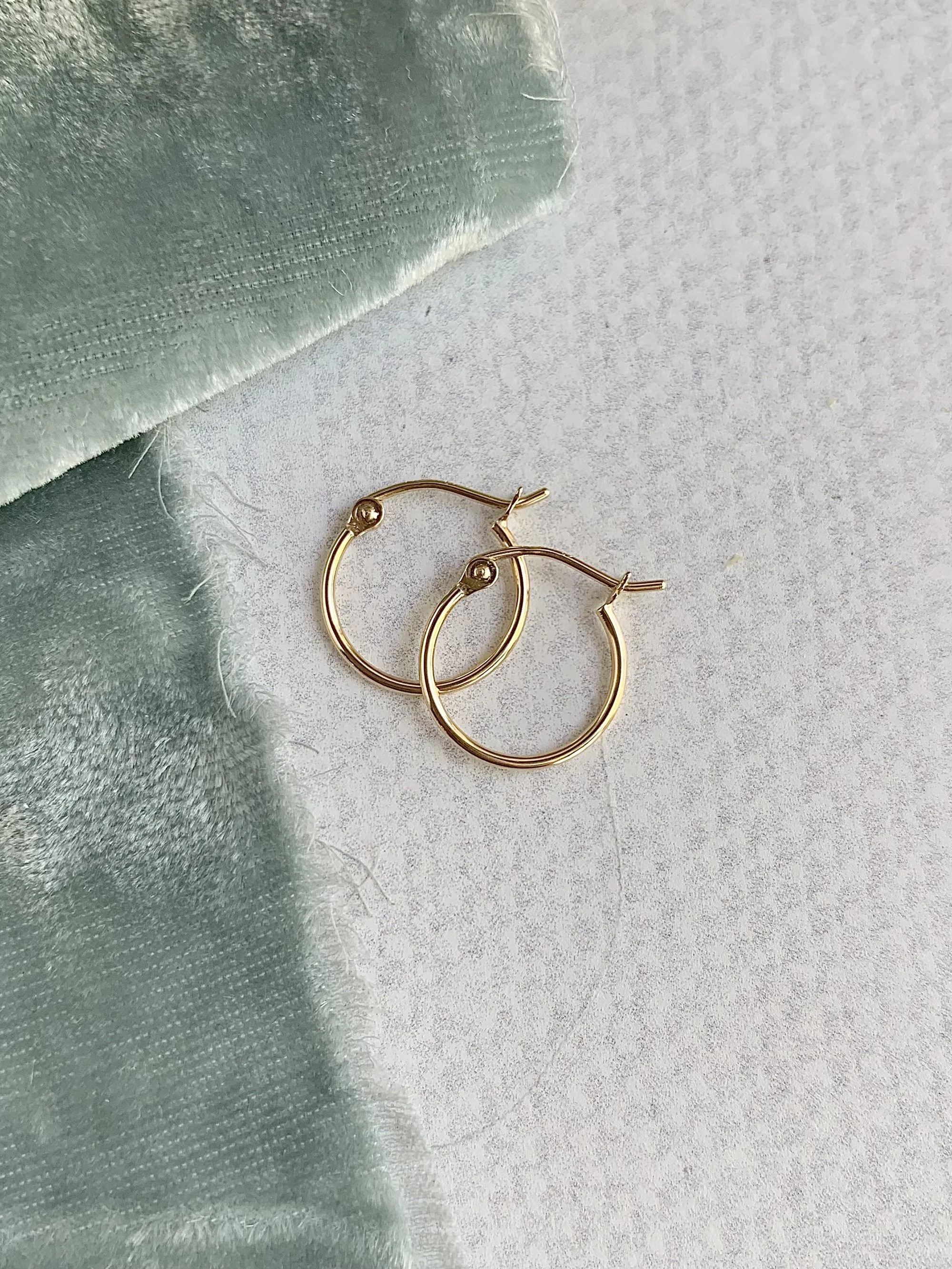 Thin 13mm 14k Yellow Gold Hoop Earrings