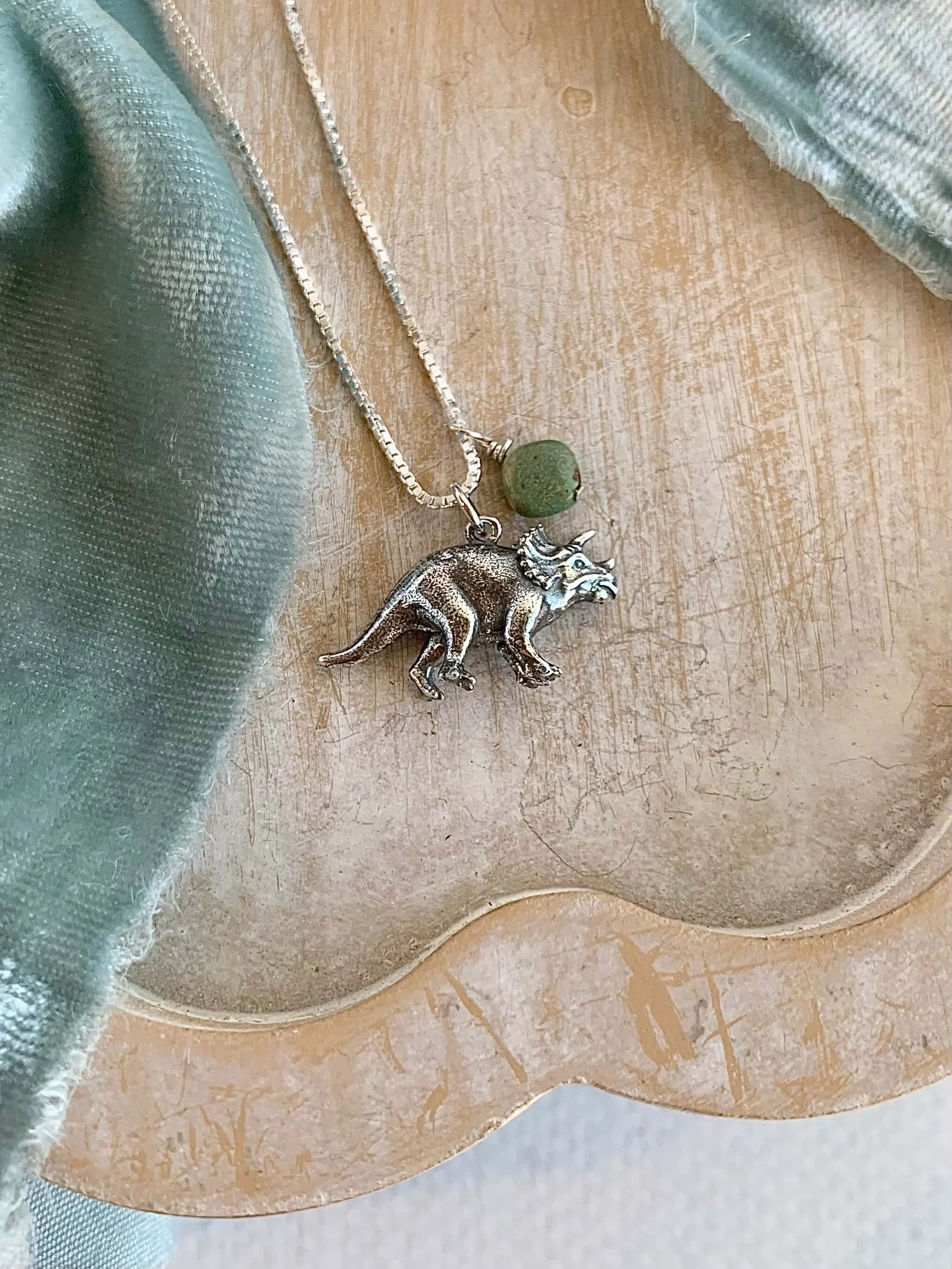 Strong Stegasaurus Turquoise Silver Necklace