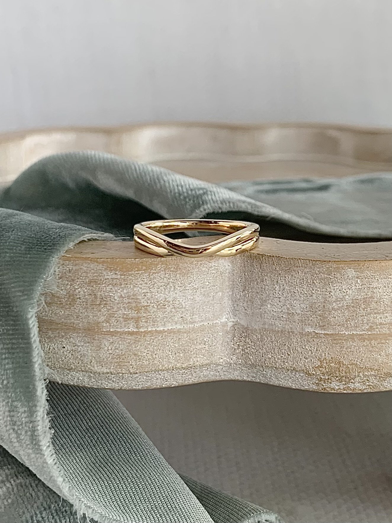 Gentle V Contour Band