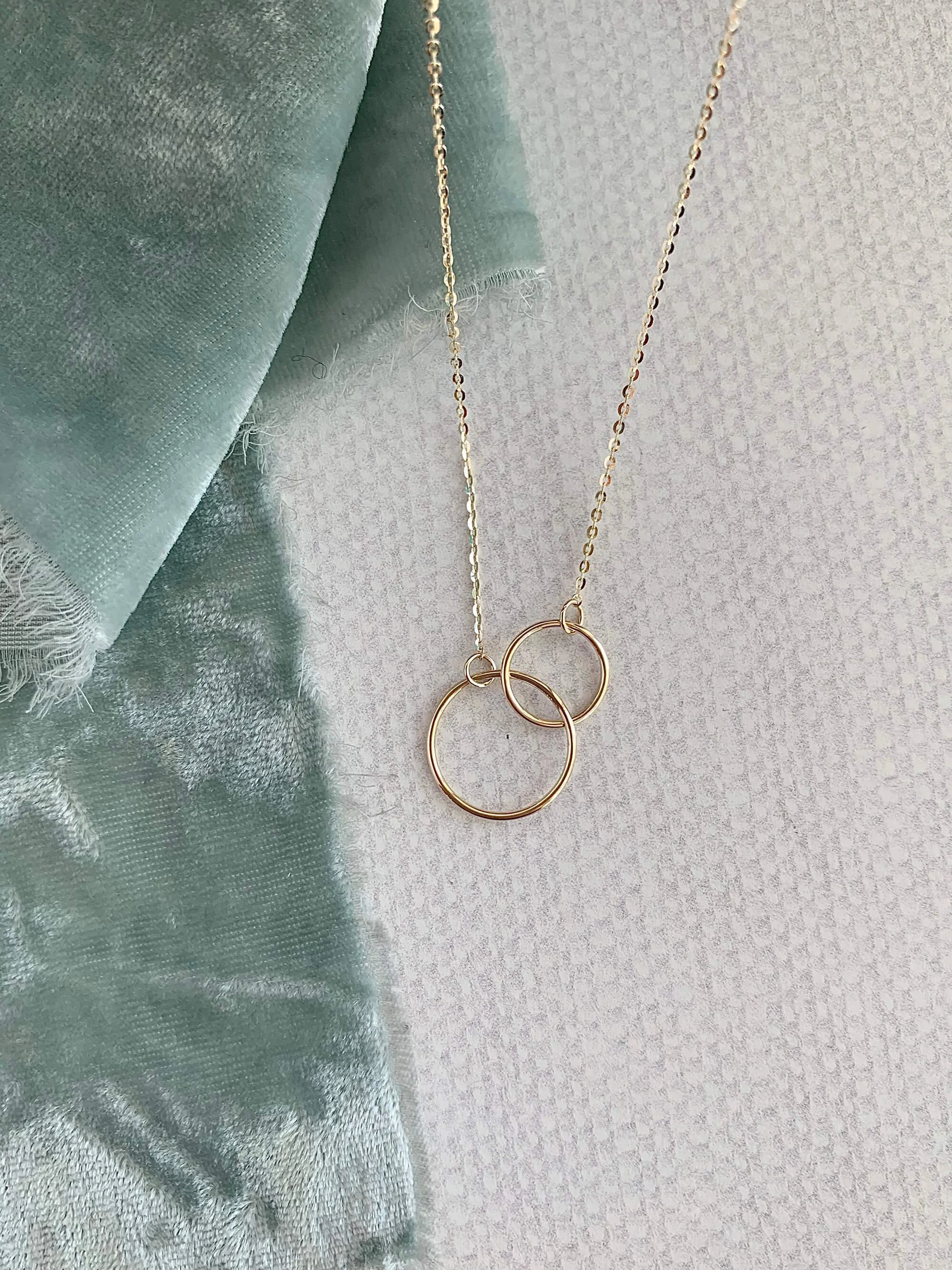 Connected Circles 14k Yellow Gold Necklace