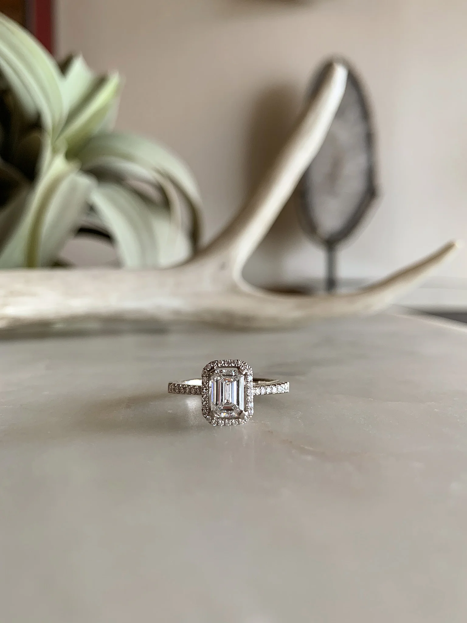 emeraldcutdiamondanddiamondhalo14kw-NEW$5110_web.jpg