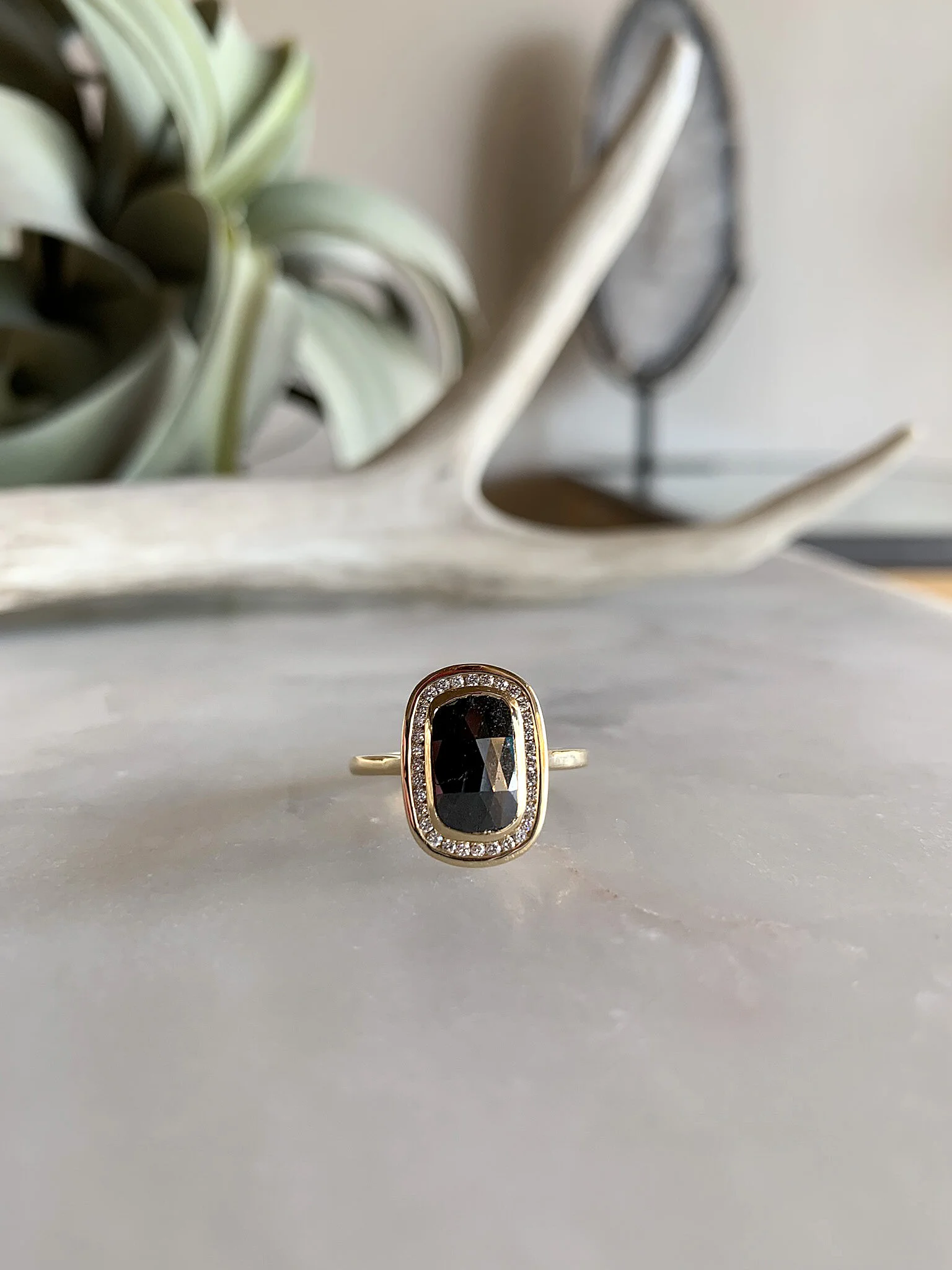darkroughdiamondwithdiamondhalo14ky-NEW$2190_web.jpg