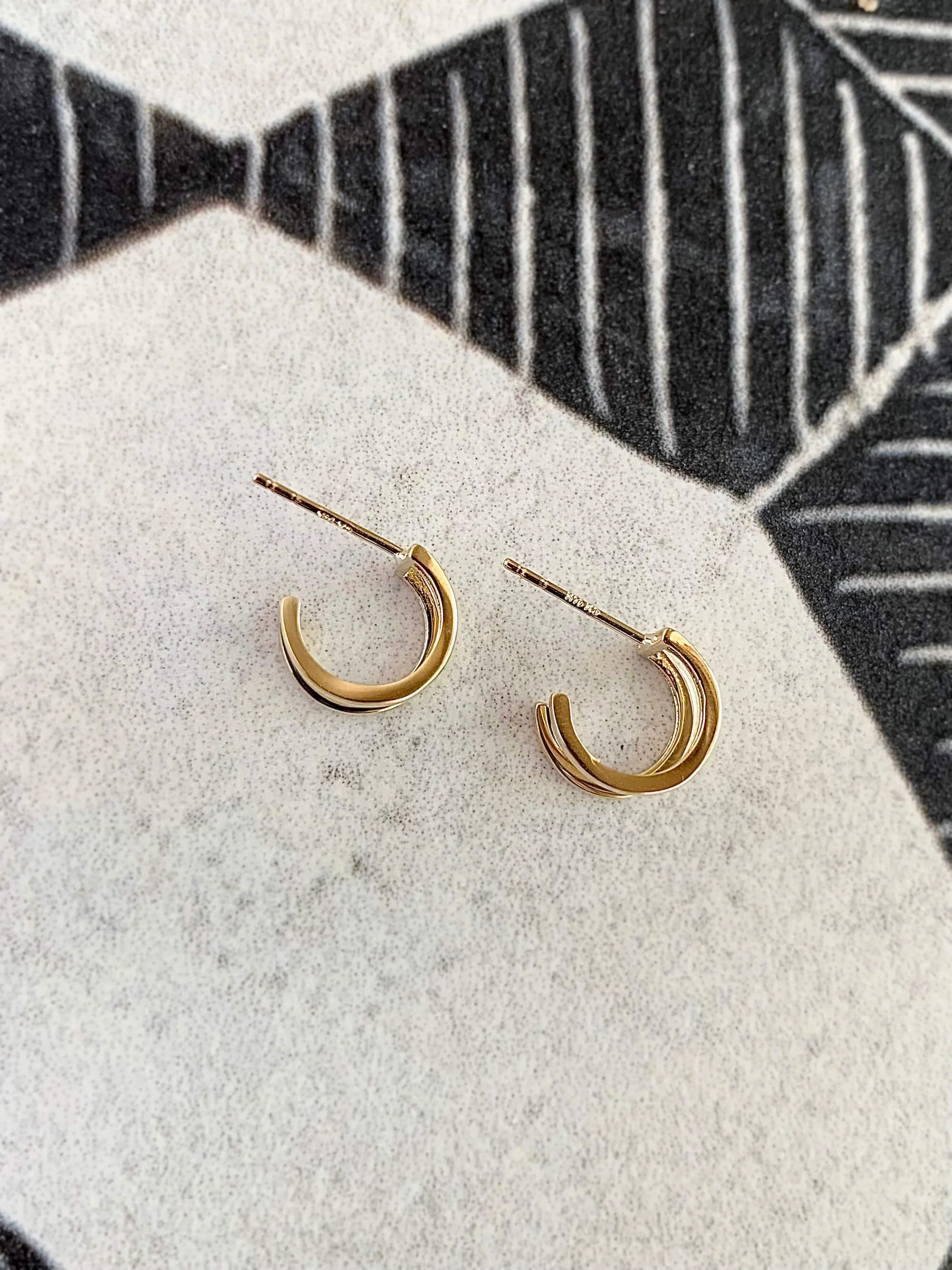 double curve 14k yellow post hoop $385.00 code 63006 alt view.jpg