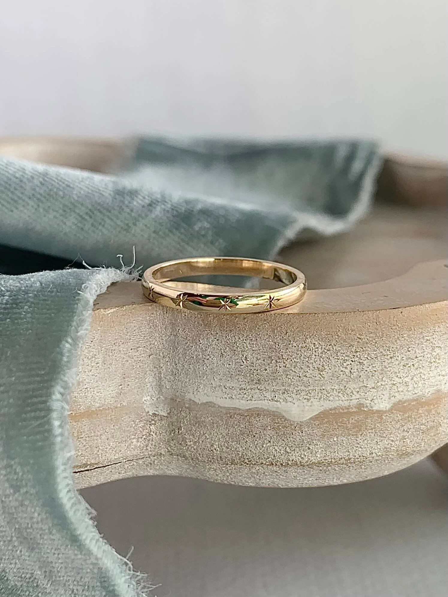 In the Stars 2.2mm 14k Yellow Gold Band