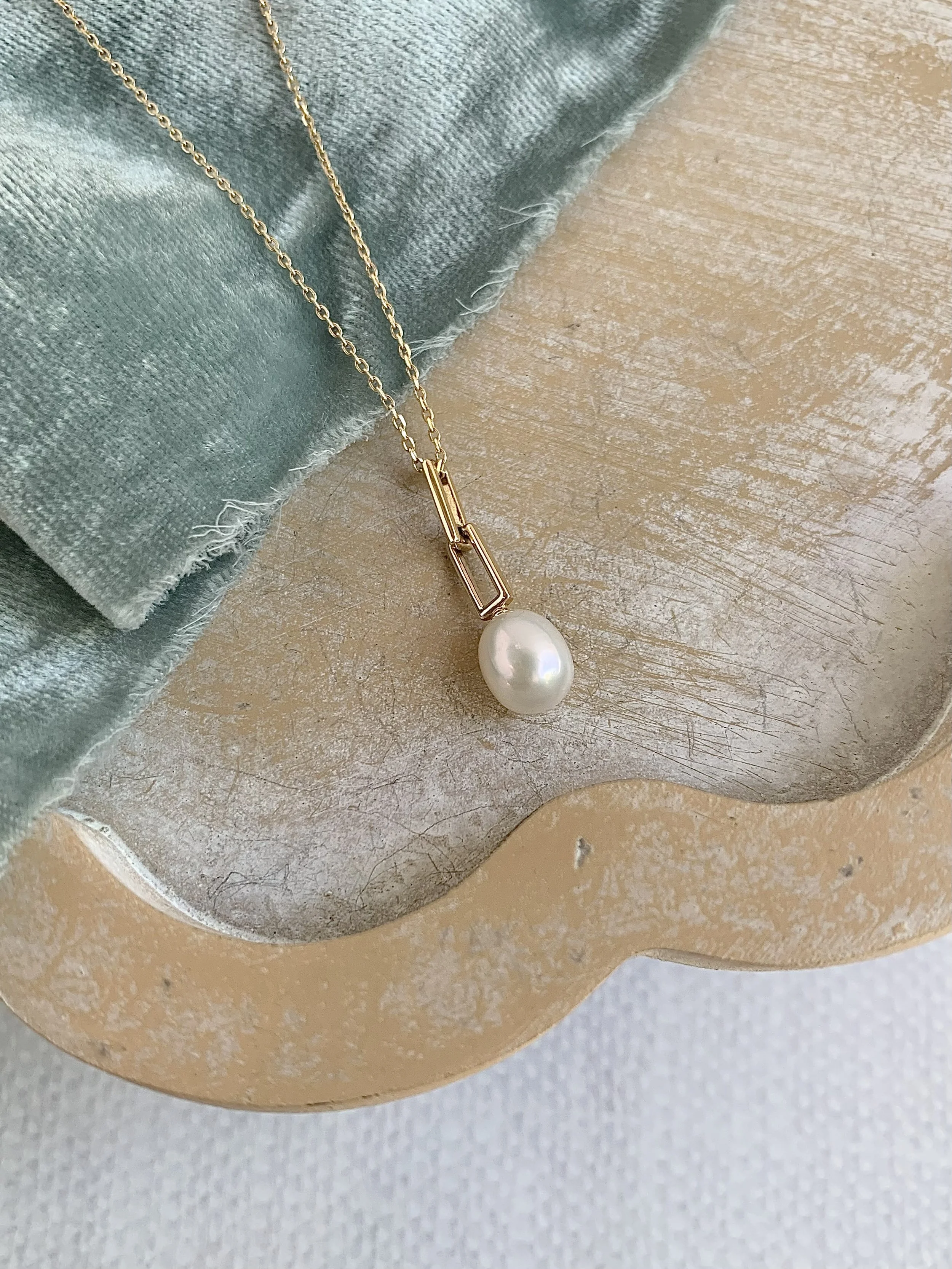 Freshwater Pearl Paper Clip 14k Yellow Gold Necklace