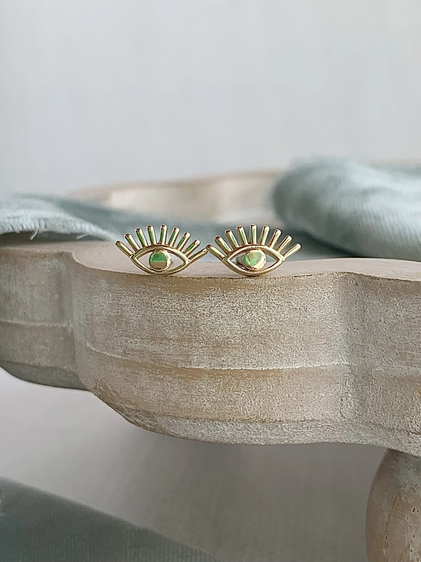Bright Eyes 14k Yellow Gold Stud Earrings