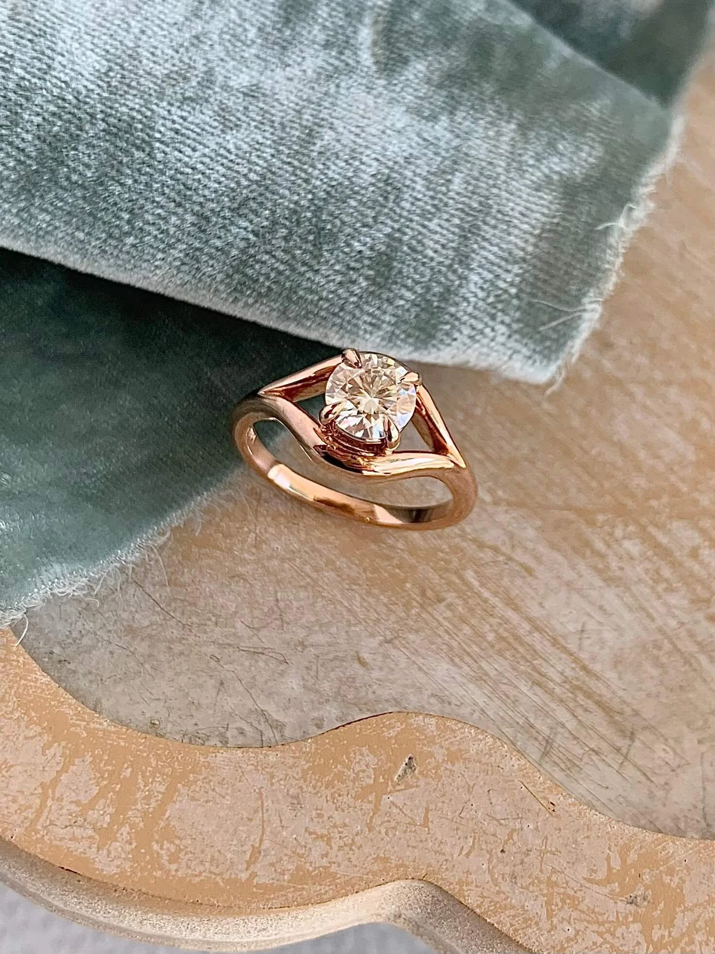 Kali .97ct Round Moissanite 14k Rose Gold Engagement Ring