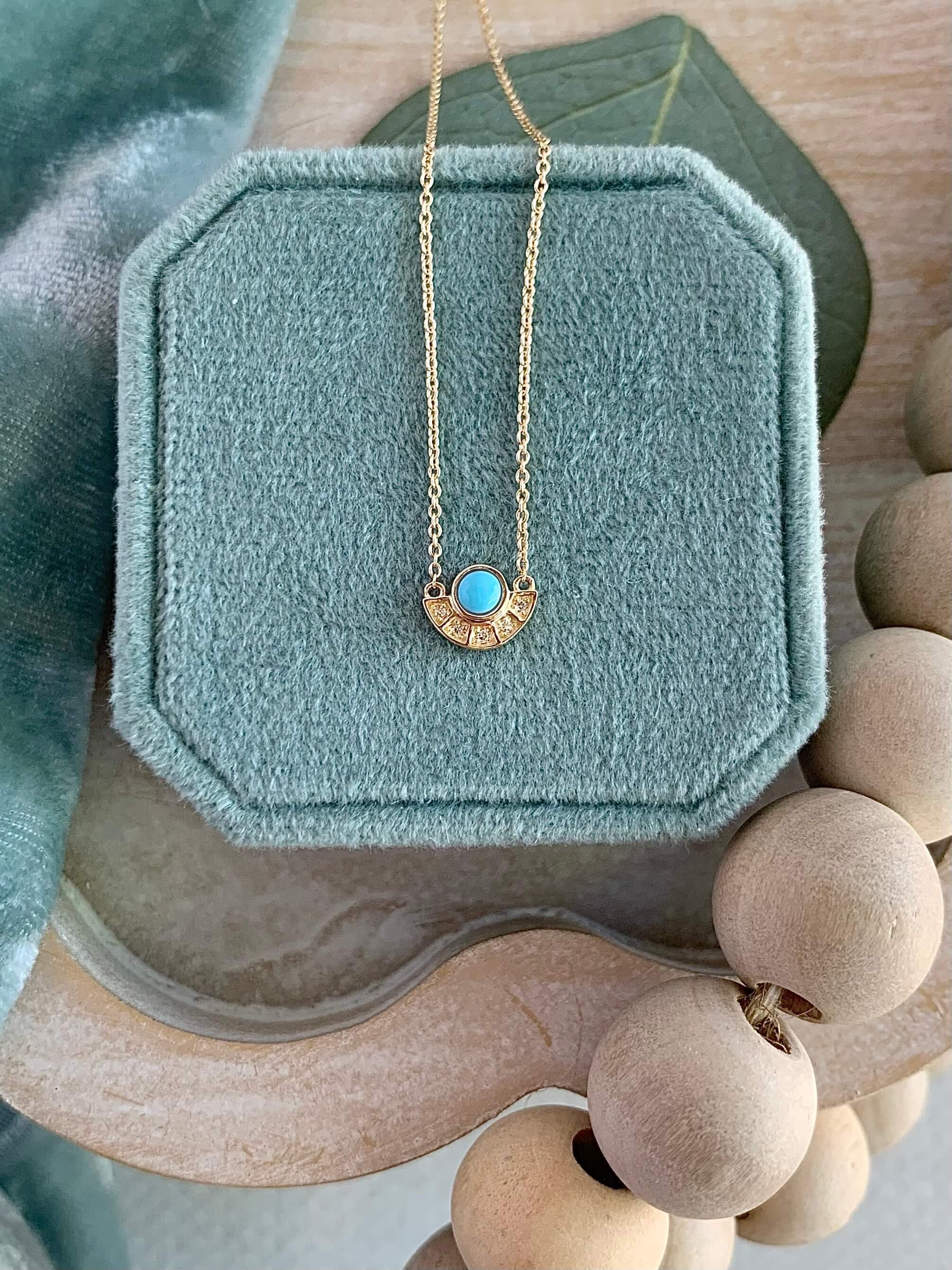 Art Deco Turquoise 14k Yellow Gold Necklace