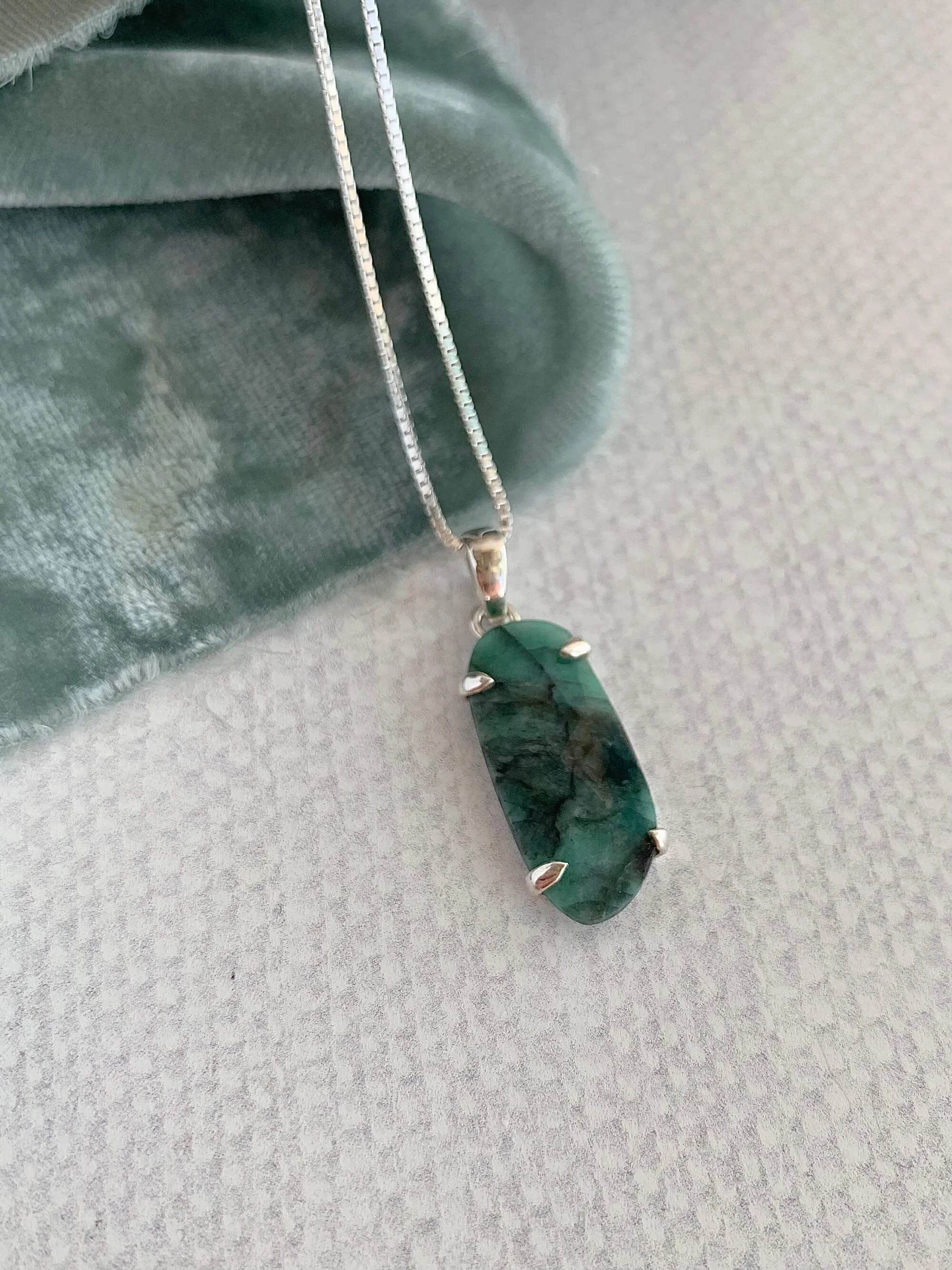 Enduring Emerald Silver Necklace