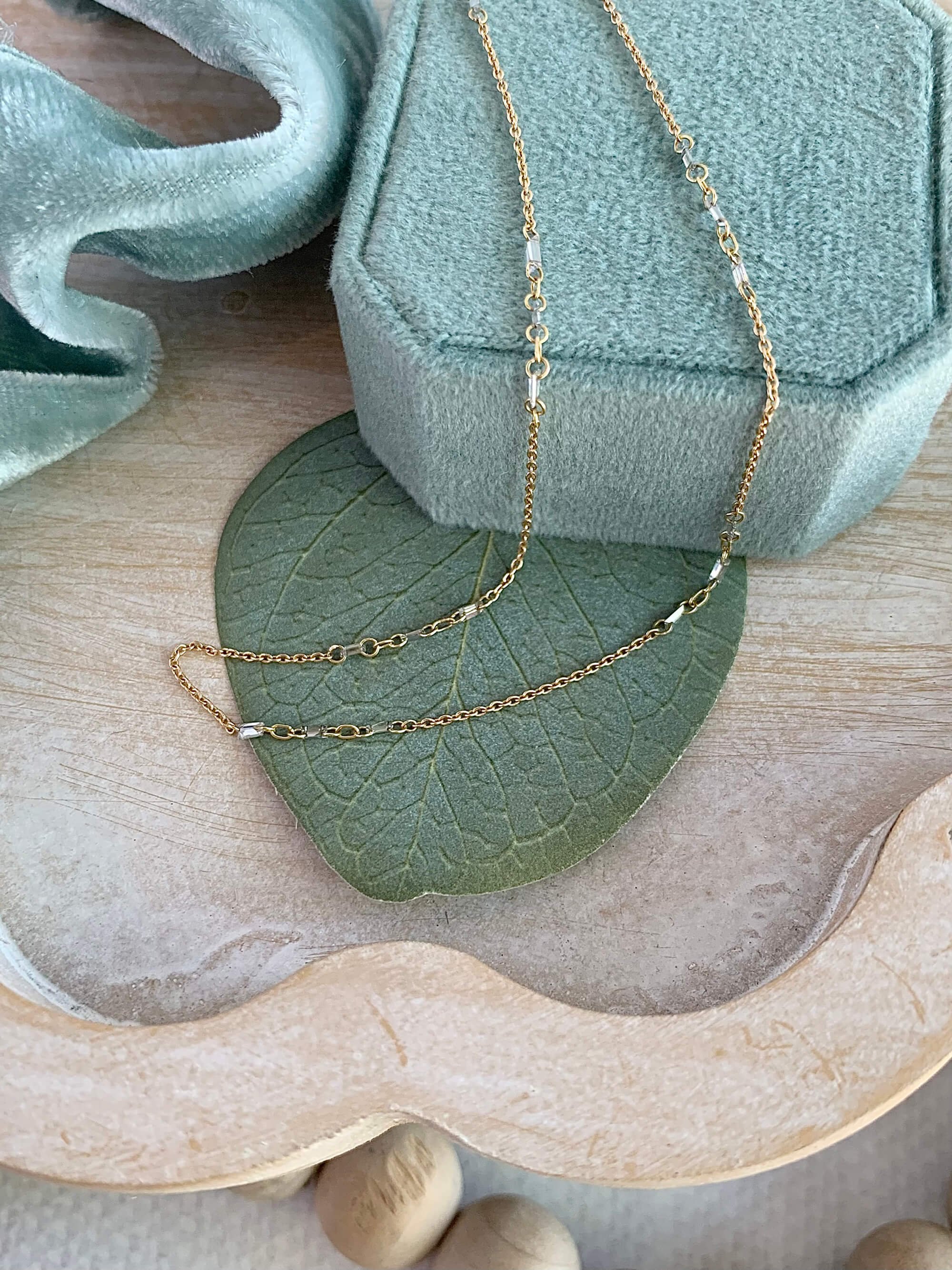 Dainty Baguette Diamond 18k Yellow Gold Necklace