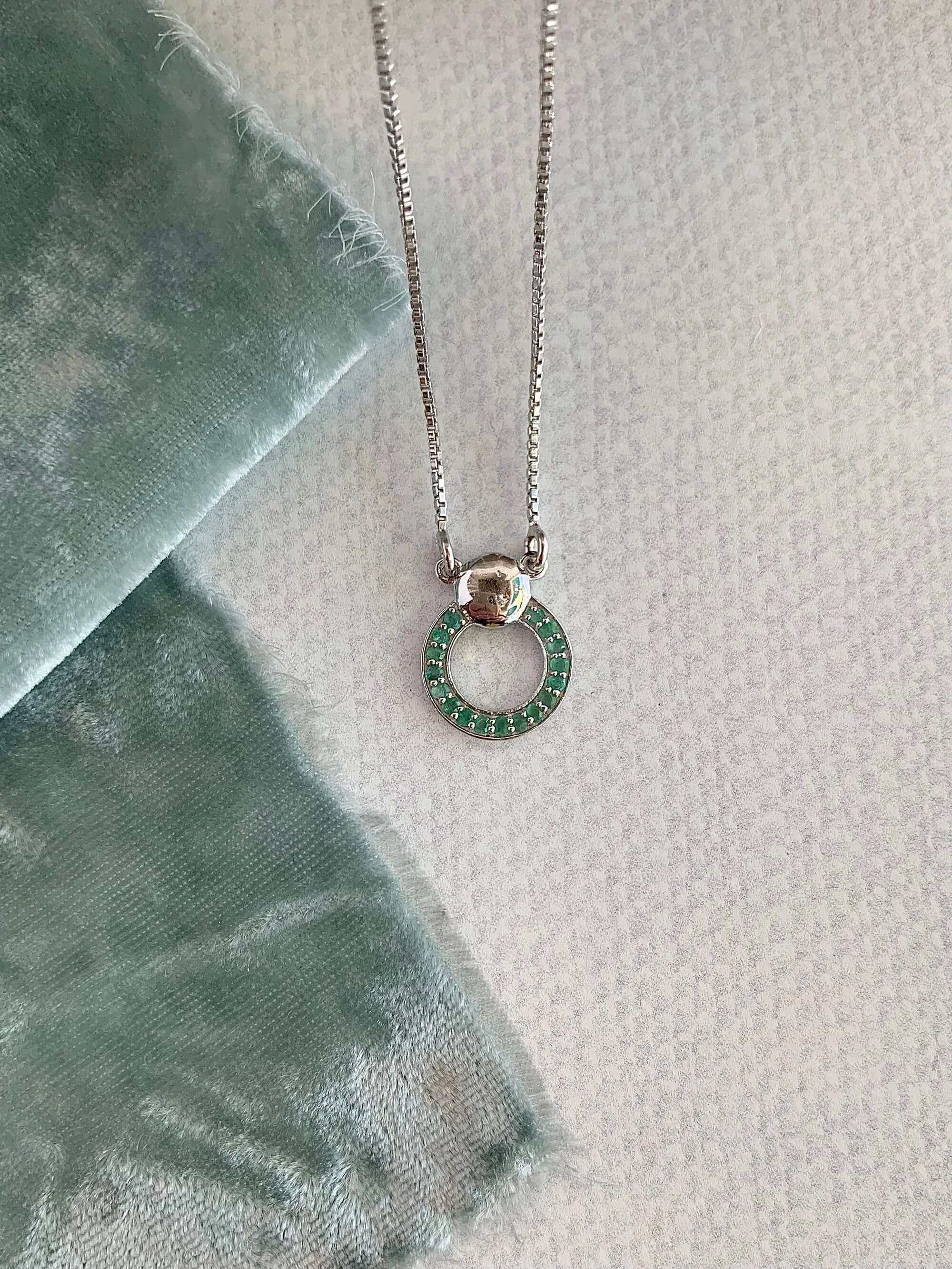Emerald Silver Circle Necklace