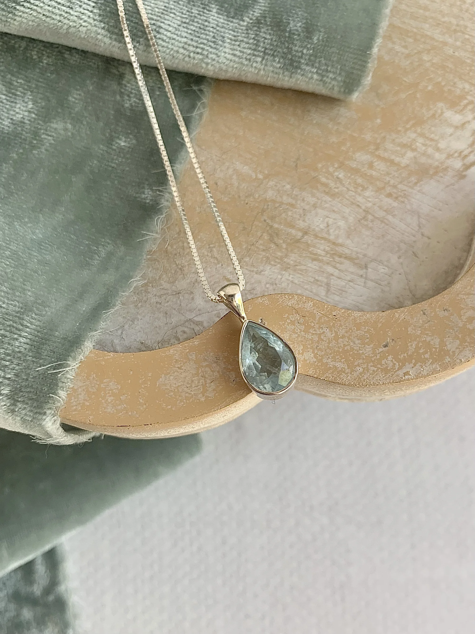 Pear Cut Aquamarine Silver Necklace
