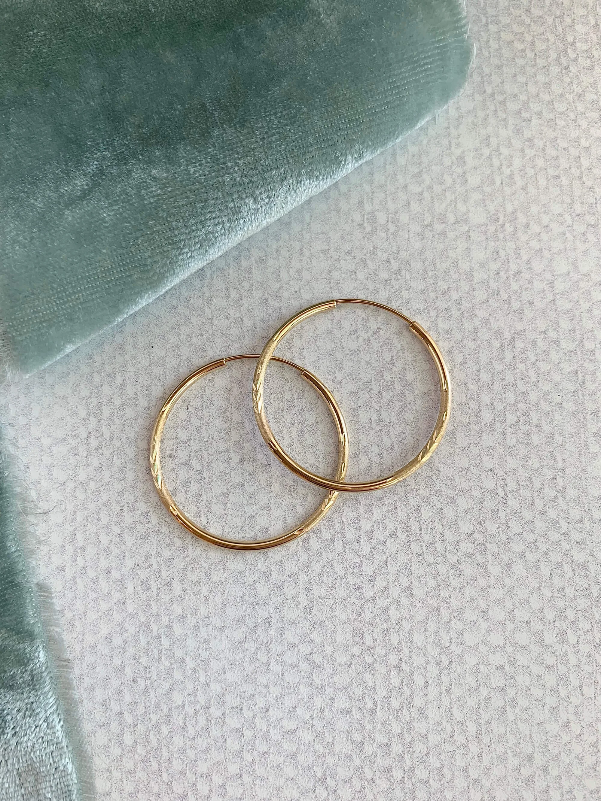 It Girl Etched 28mm 14k Yellow Gold Hoops