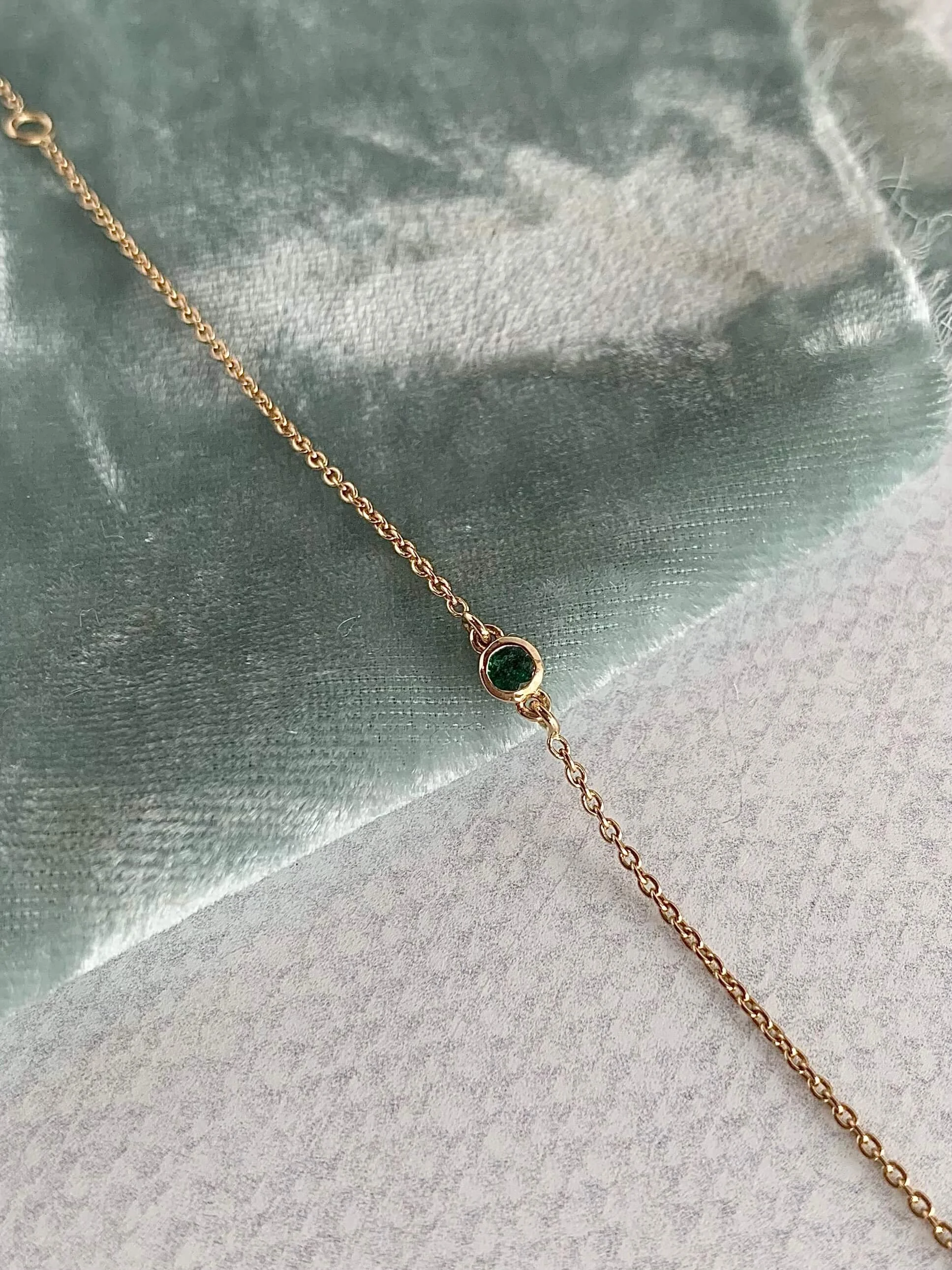Dainty Single Emerald 14k Yellow Gold Bracelet