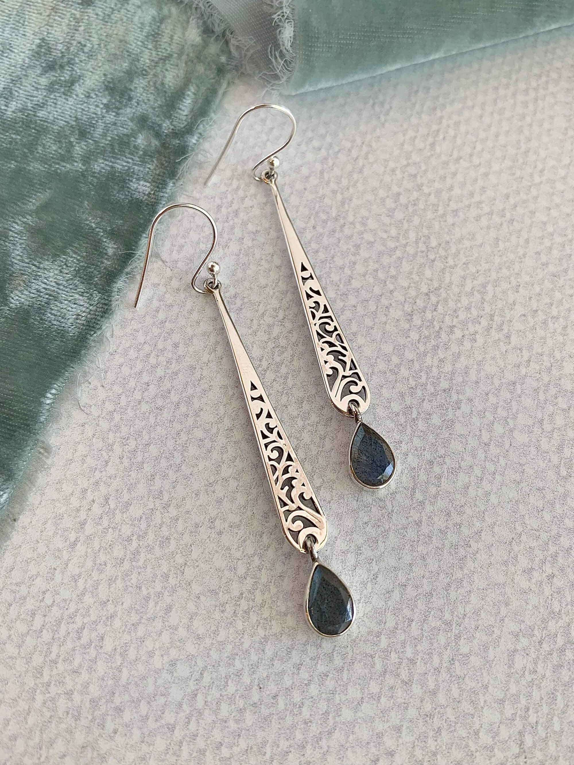 Vine Bar Labradorite Silver Earrings