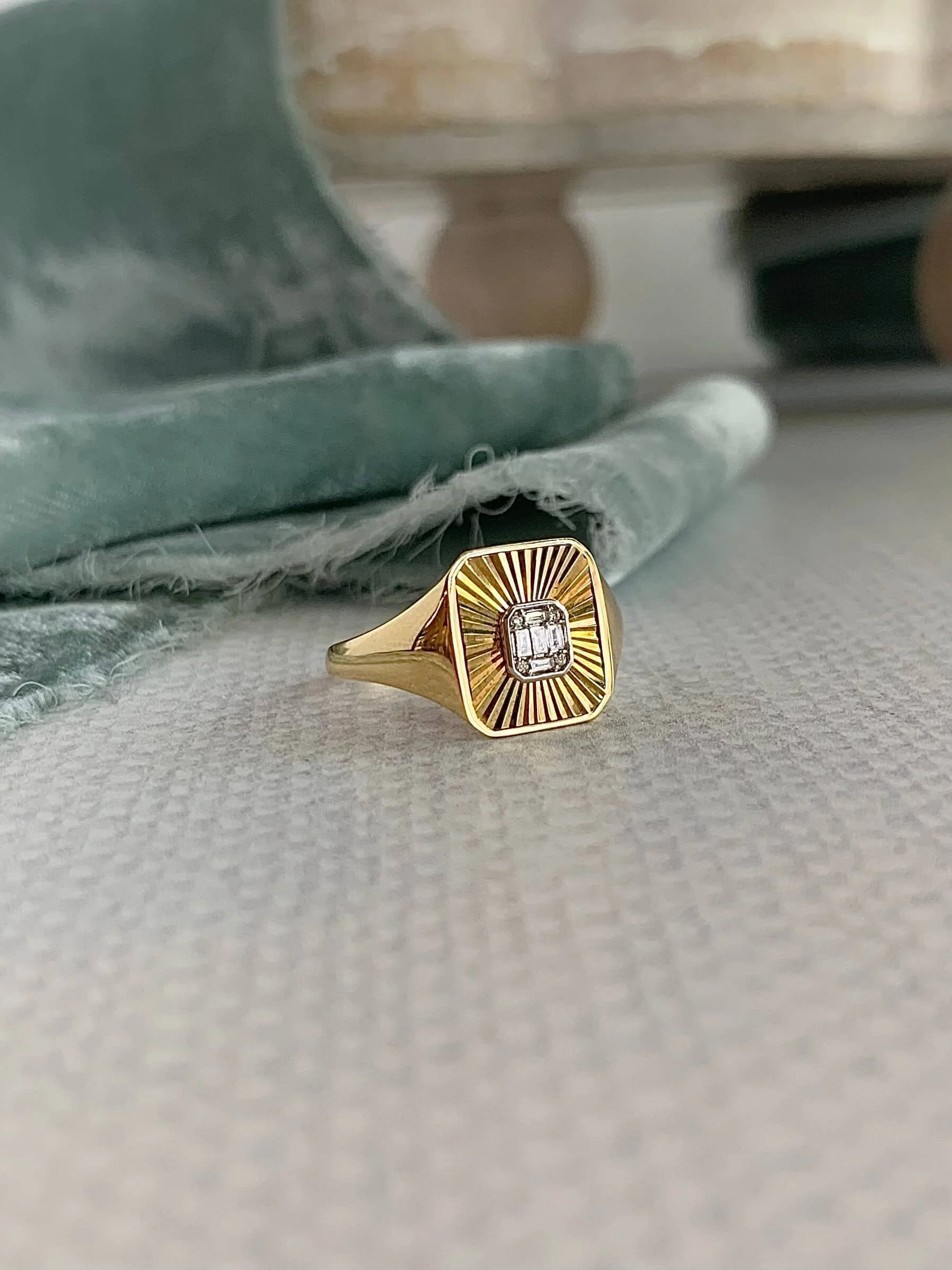 Radiant Diamond Signet 18k Yellow Gold Ring