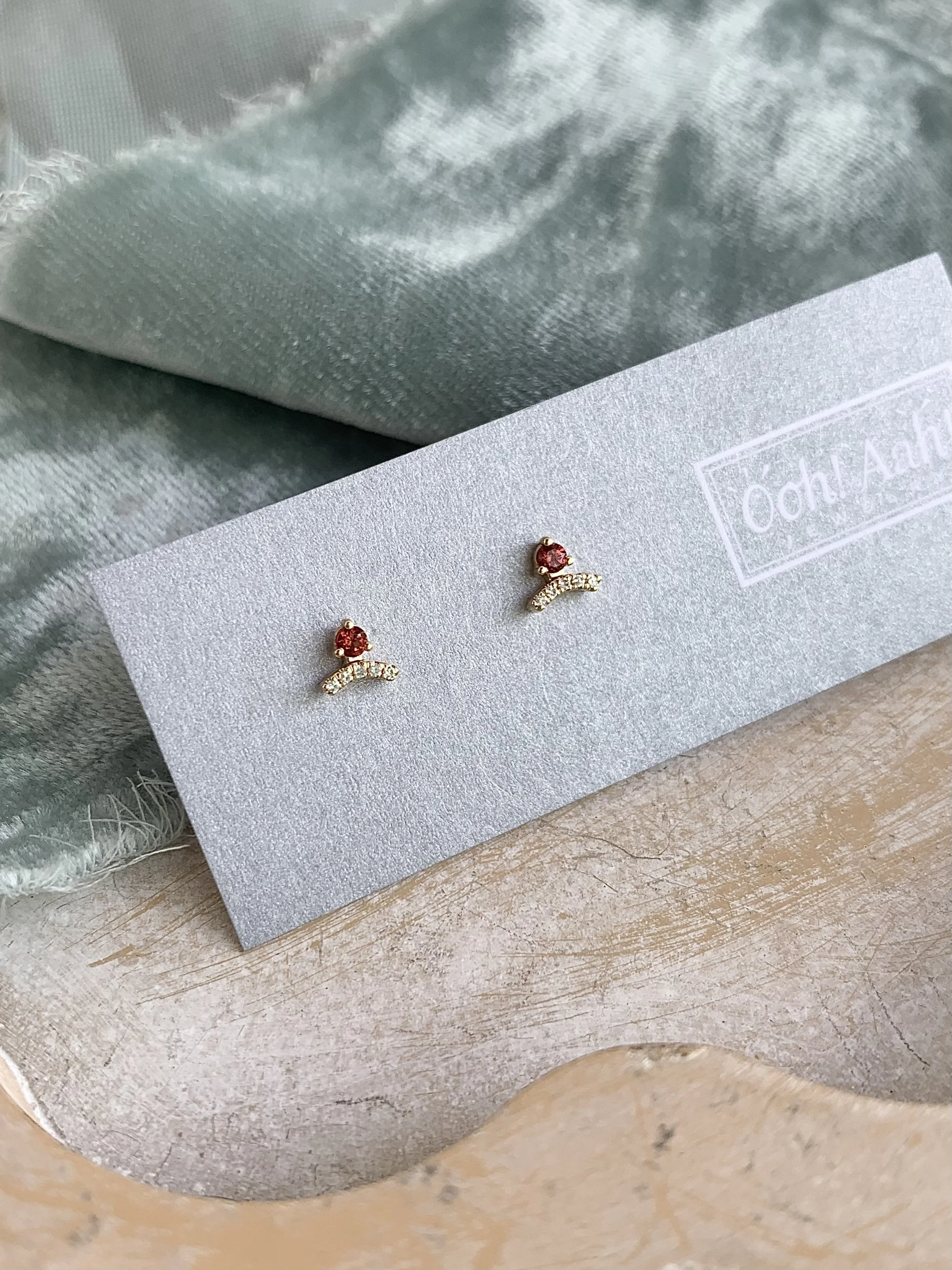 Eclipse Mini Curve Garnet & Diamond Post Earrings