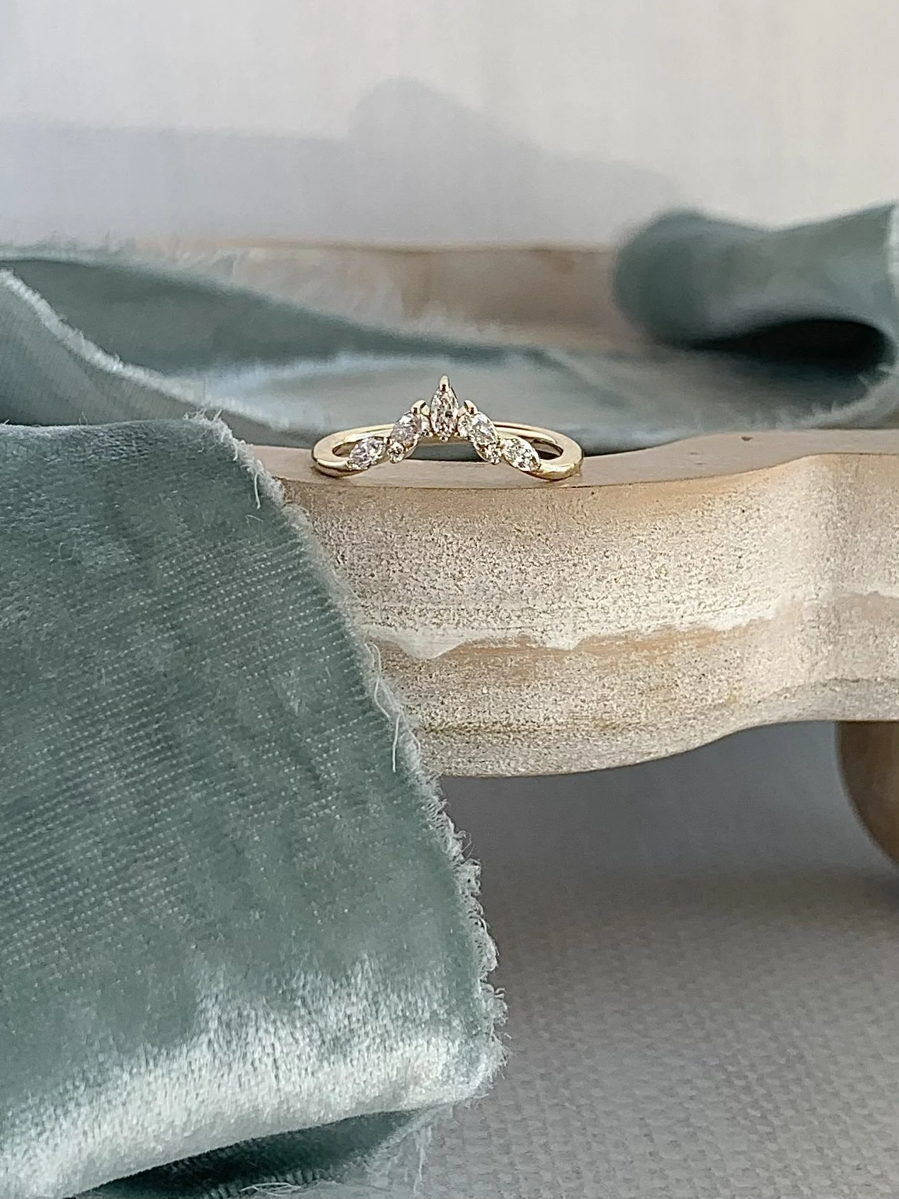 Lorenza Lab Diamond 14k Yellow Gold Contour Band