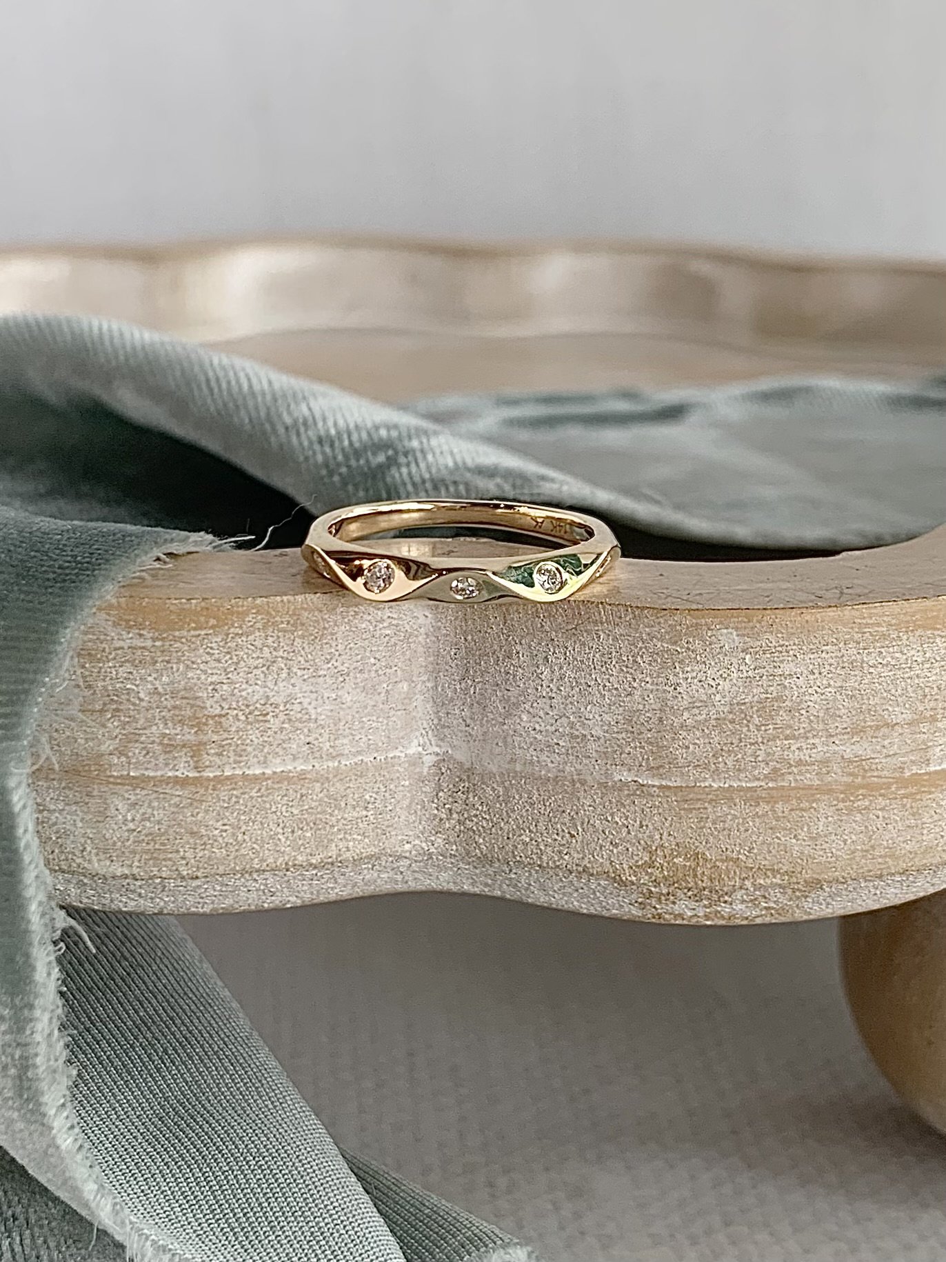 Pinched Edge Diamond 14k Yellow Gold Band