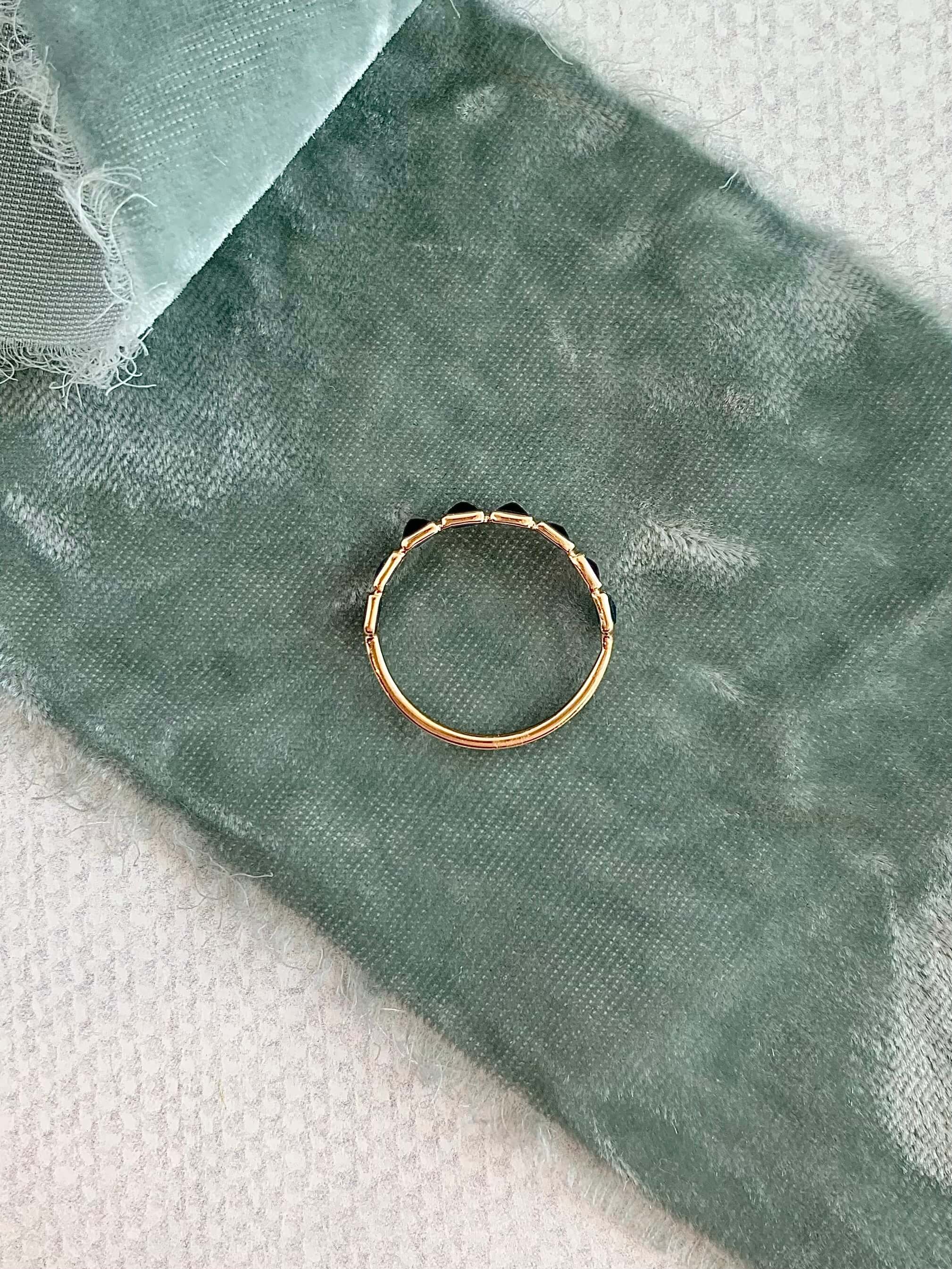 Square Sapphires All Line Up 14k Yellow Gold Stack Ring