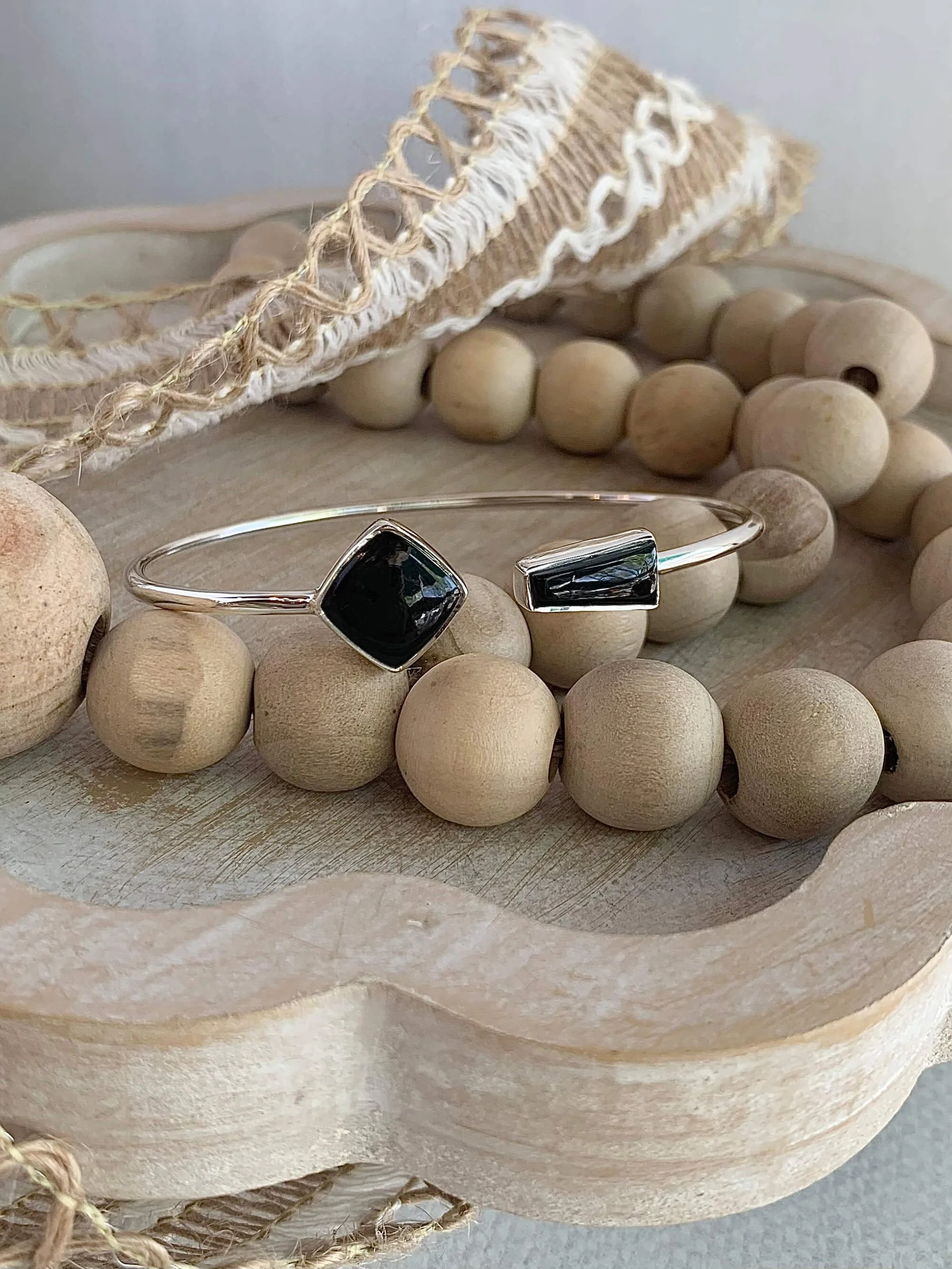 Black Onyx Silver Twist Bracelet
