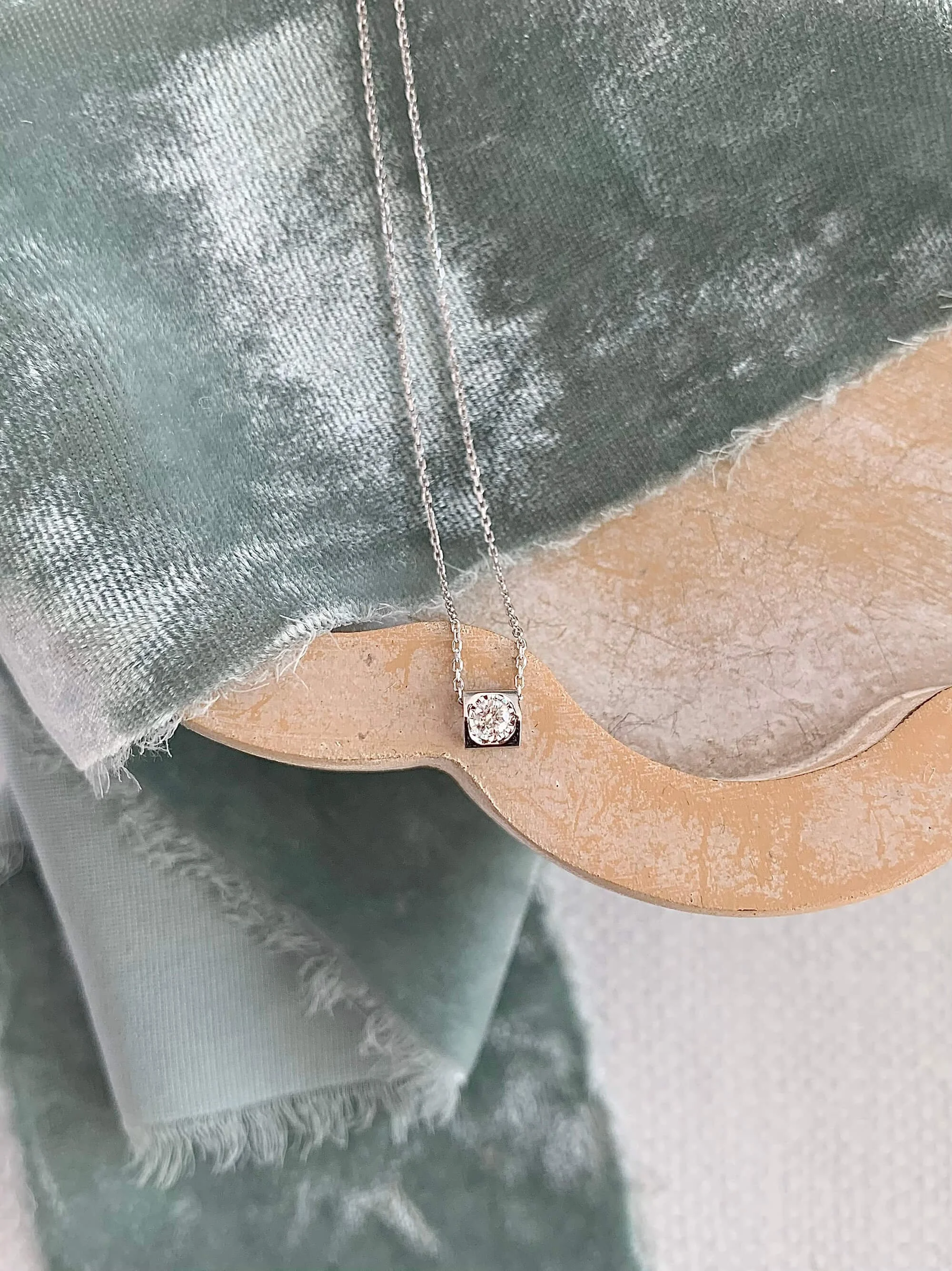 Boxed Diamond 18k White Gold Necklace