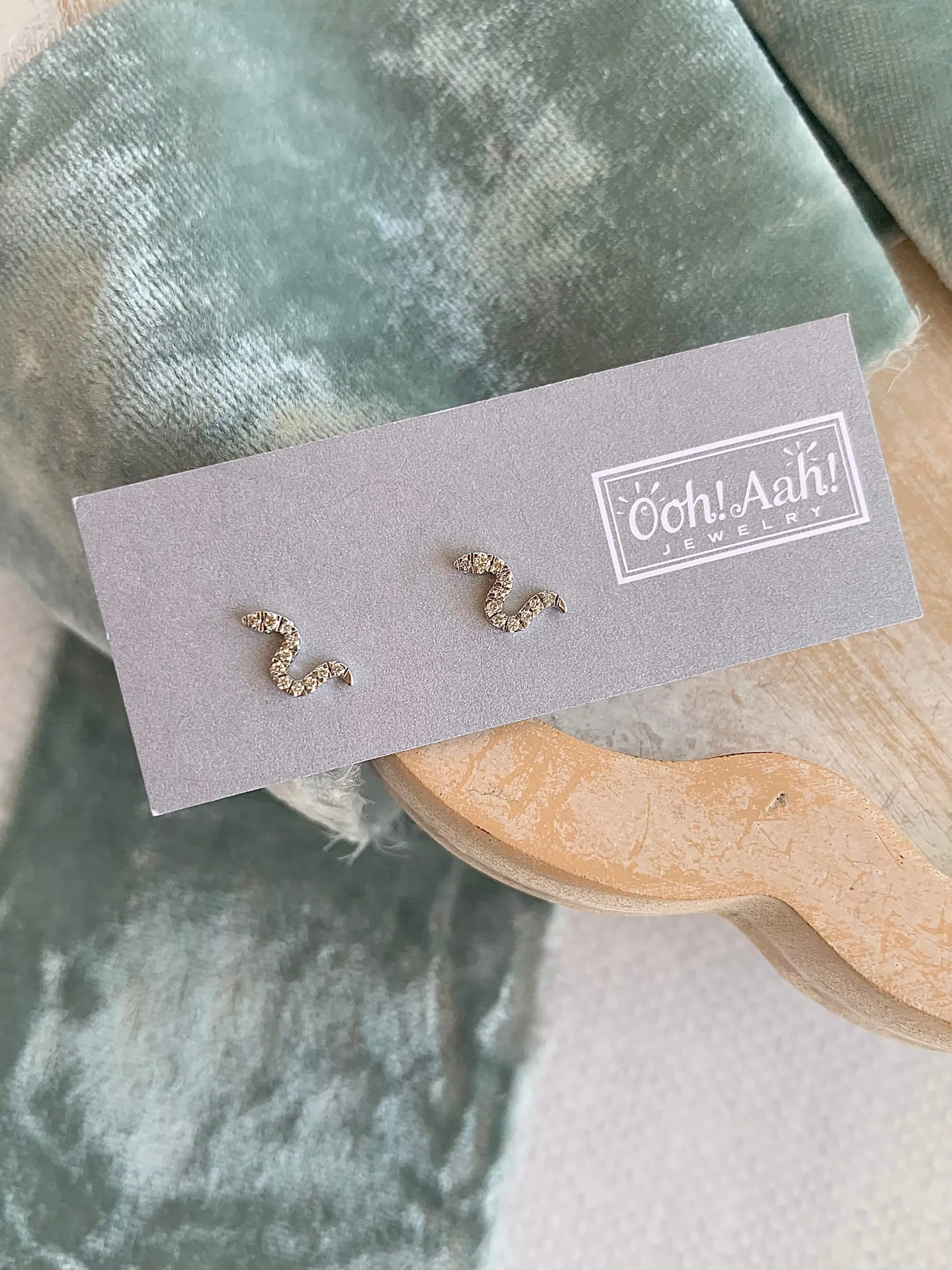 Snake Diamond 14k White Gold Stud Earrings