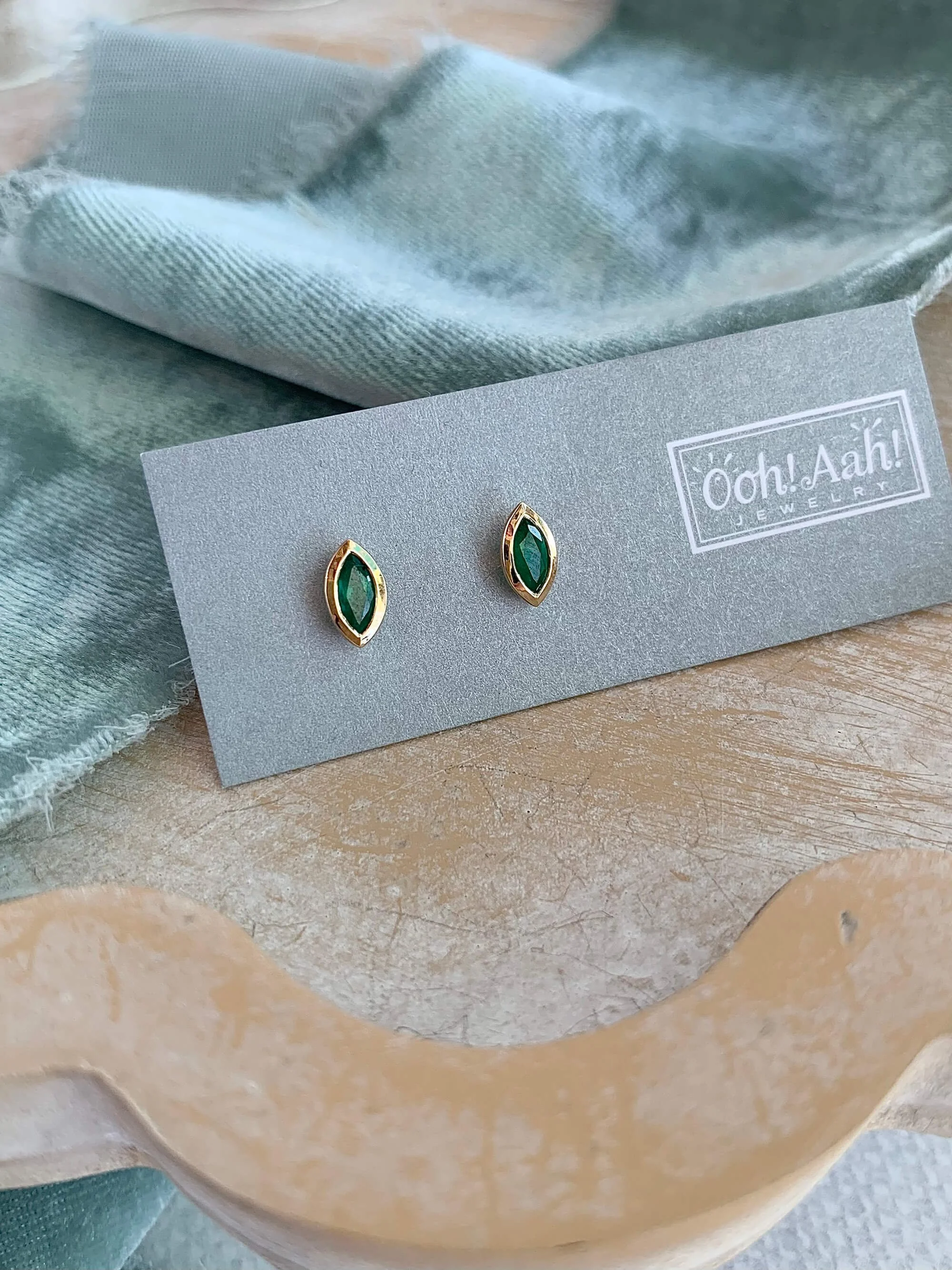 Marquise Emerald 14k Yellow Gold Stud Earrings