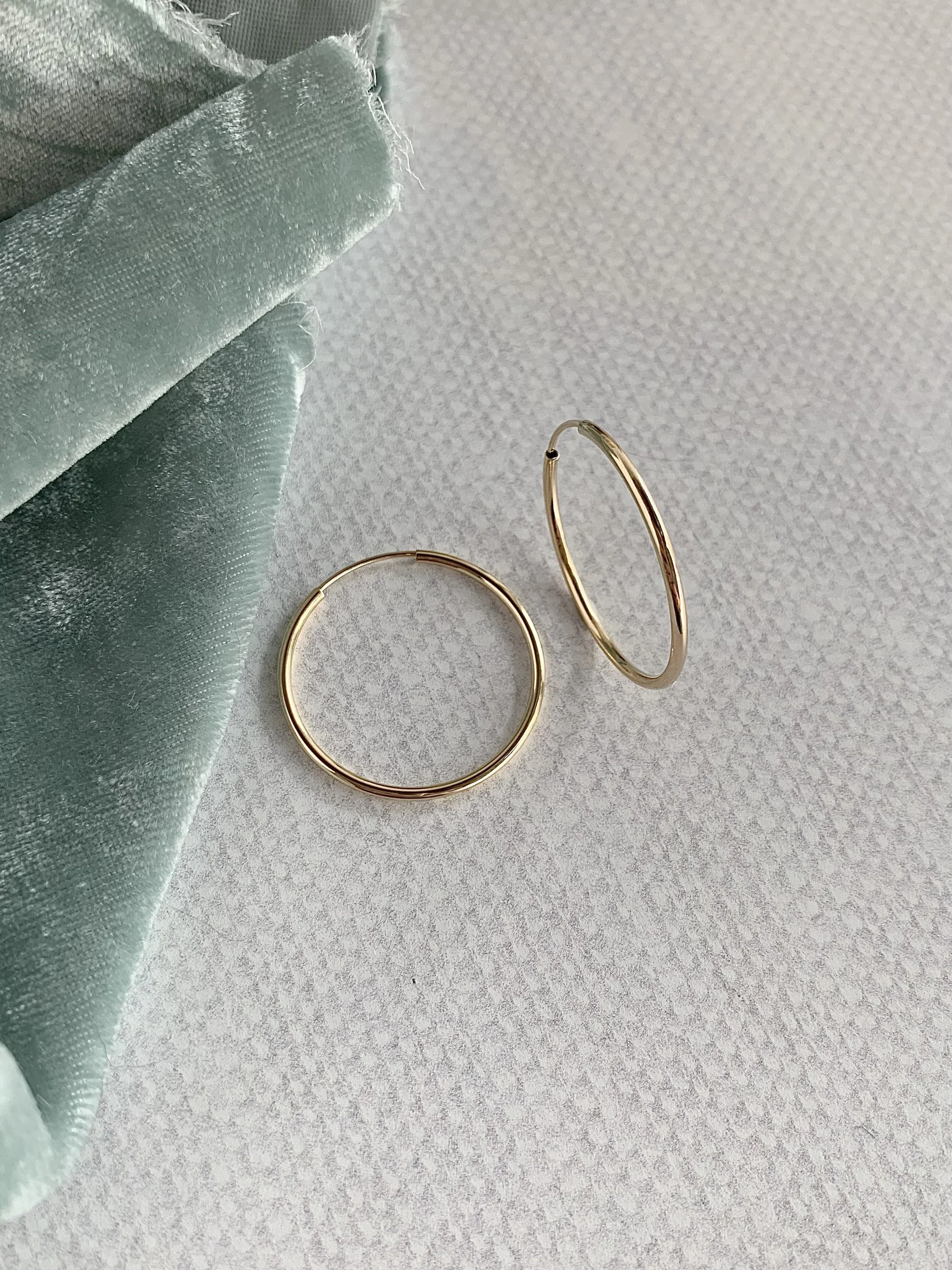 Simple 30mm 14k Yellow Gold Hoop Earrings