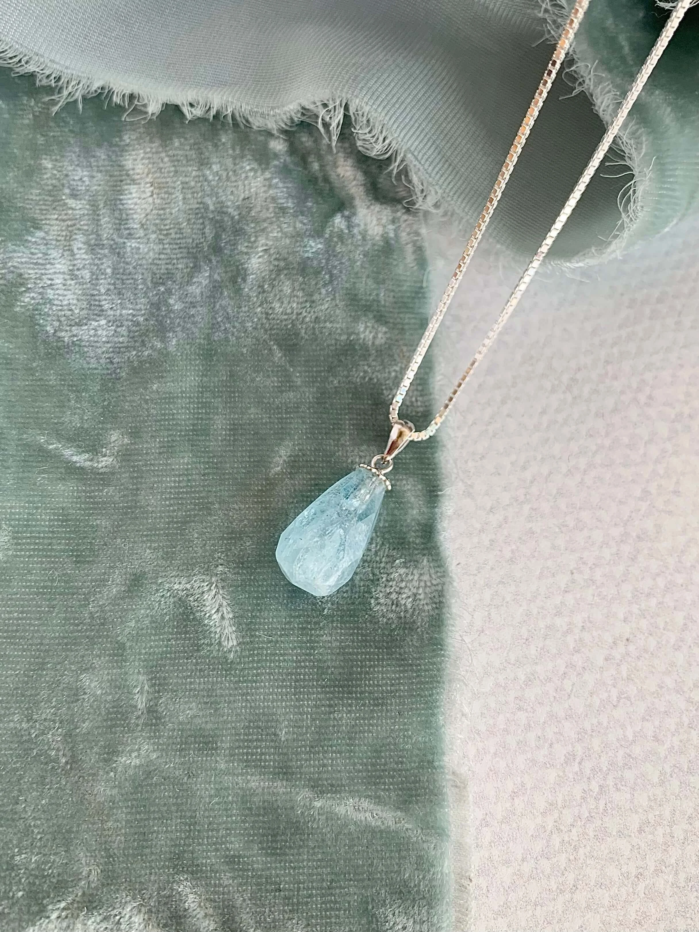 Milky Aquamarine Silver Droplet Necklace