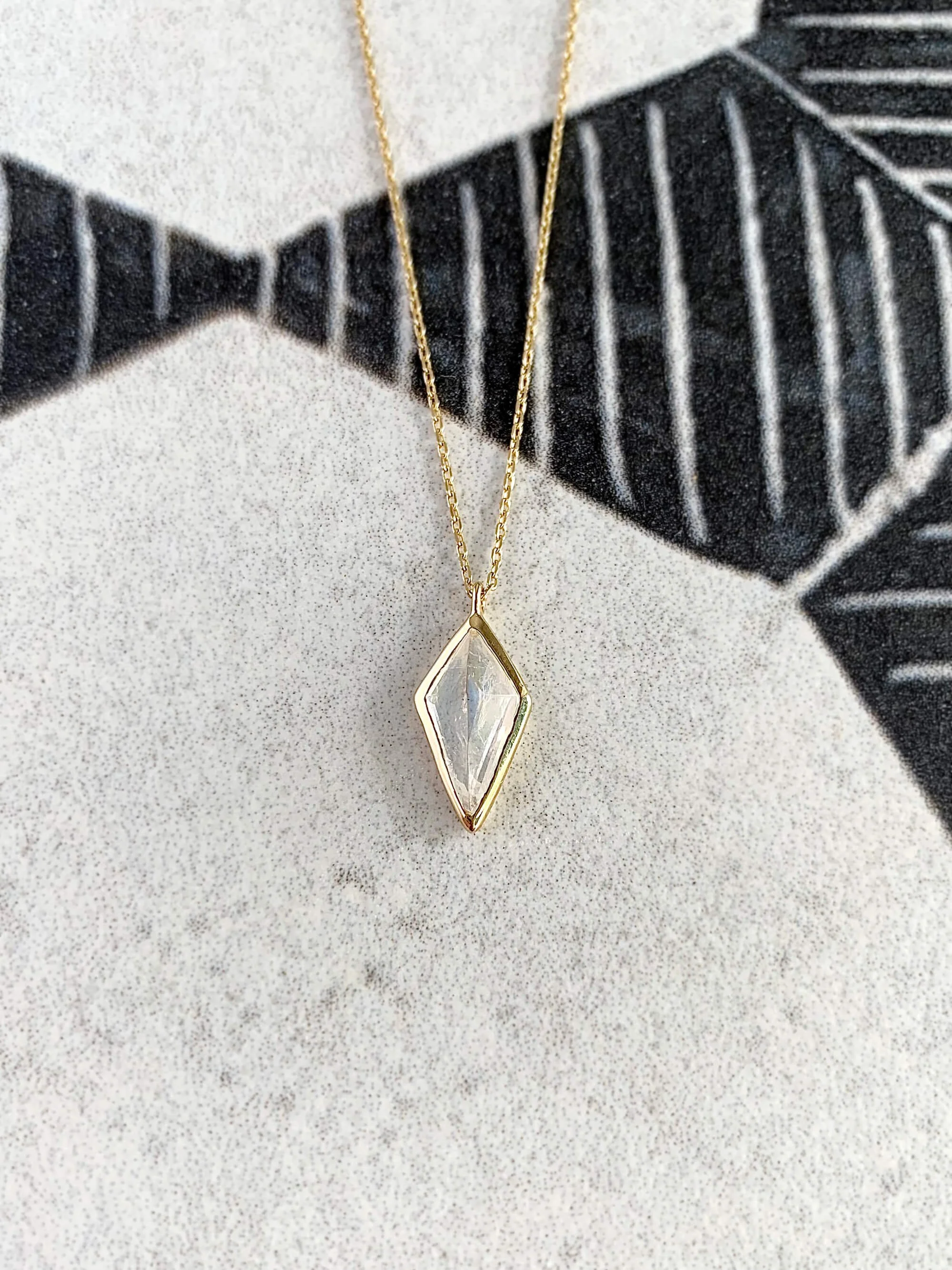 kite moonstone 14k yellow necklace $490.00 code 00148450.jpg