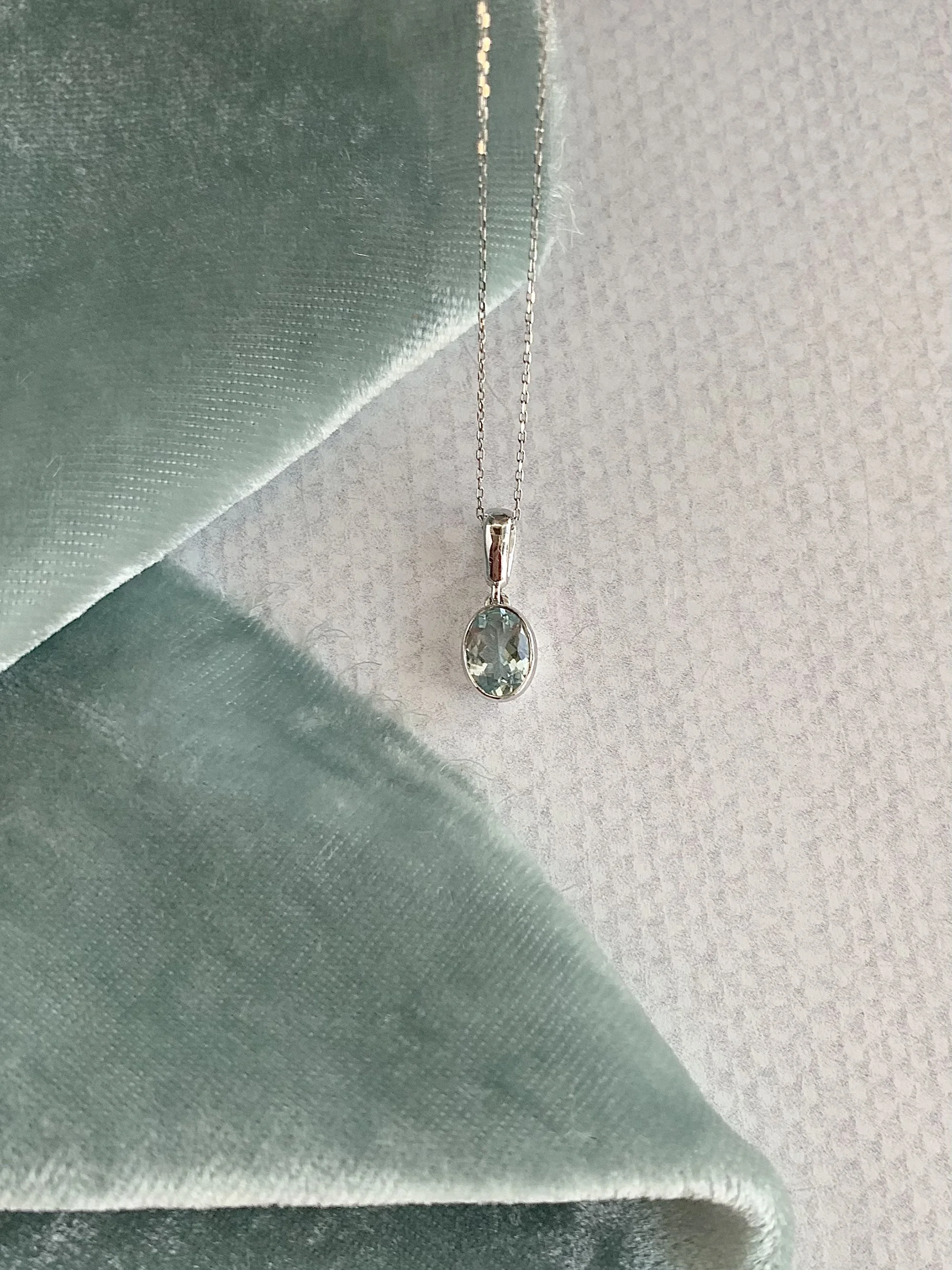 Gentle Aquamarine 14k White Gold Necklace