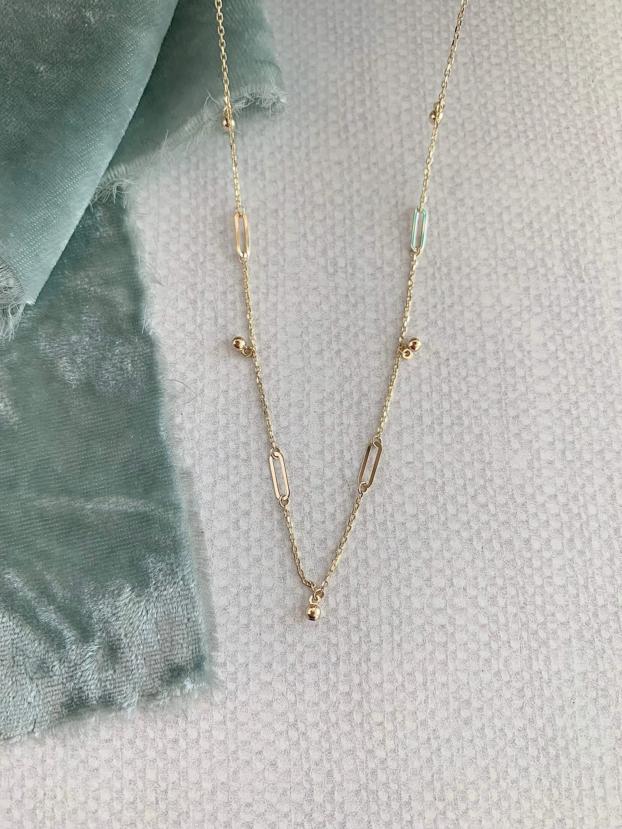 Paperclip Ball 14k Yellow Gold Necklace