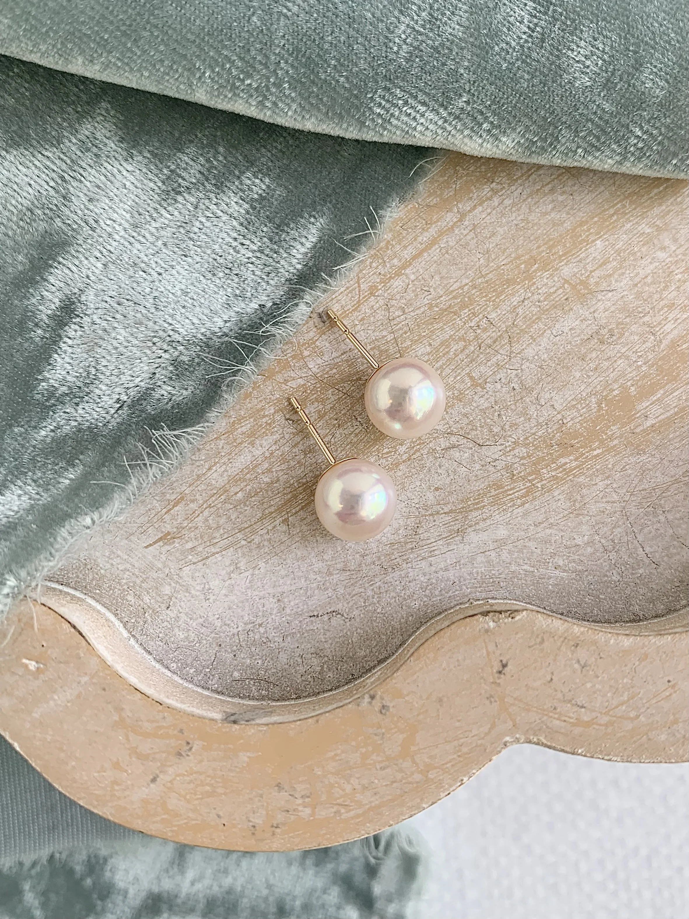 8mm Akoya Pearl 14k Yellow Stud Earrings