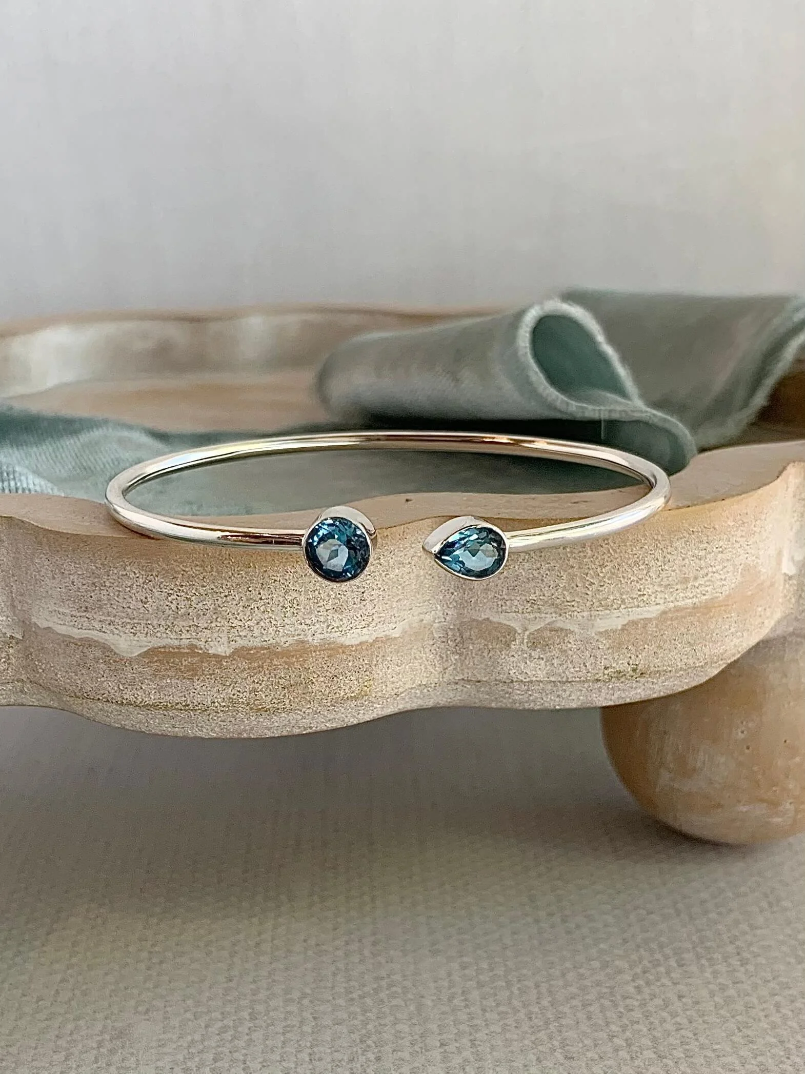 Swiss Blue Topaz Silver Twist Bracelet