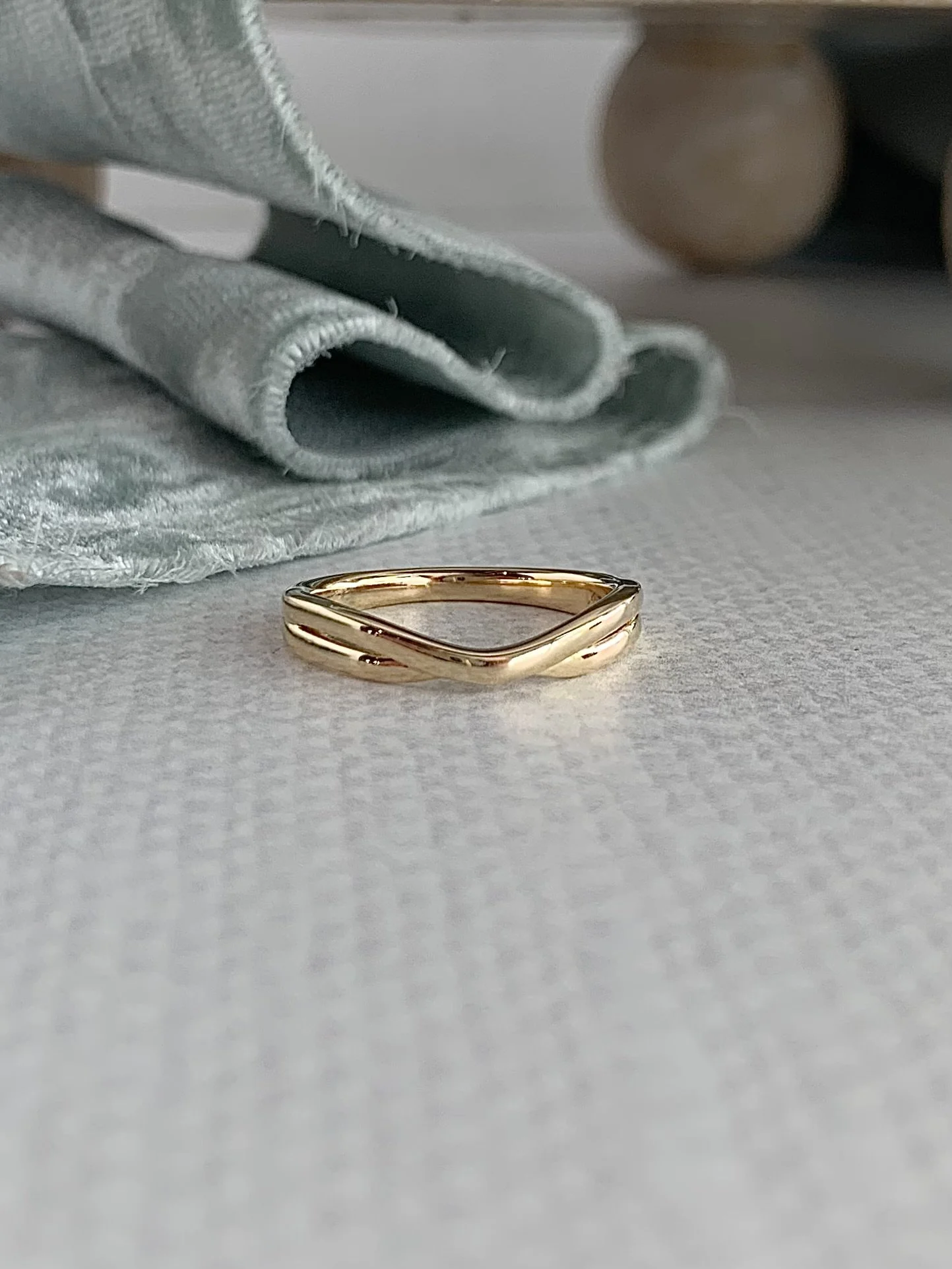Gentle V Contour Band