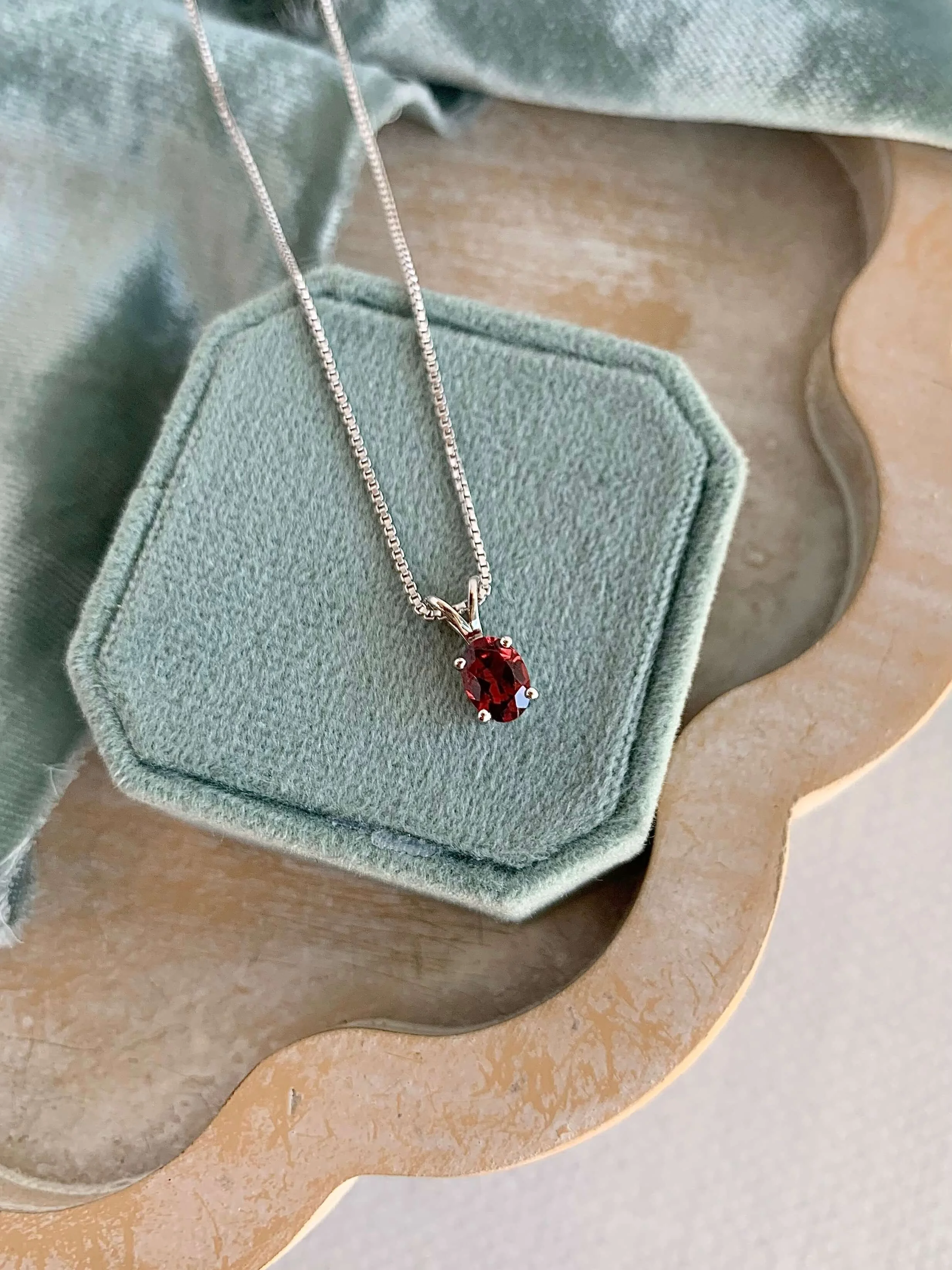 Rich Garnet Silver Necklace