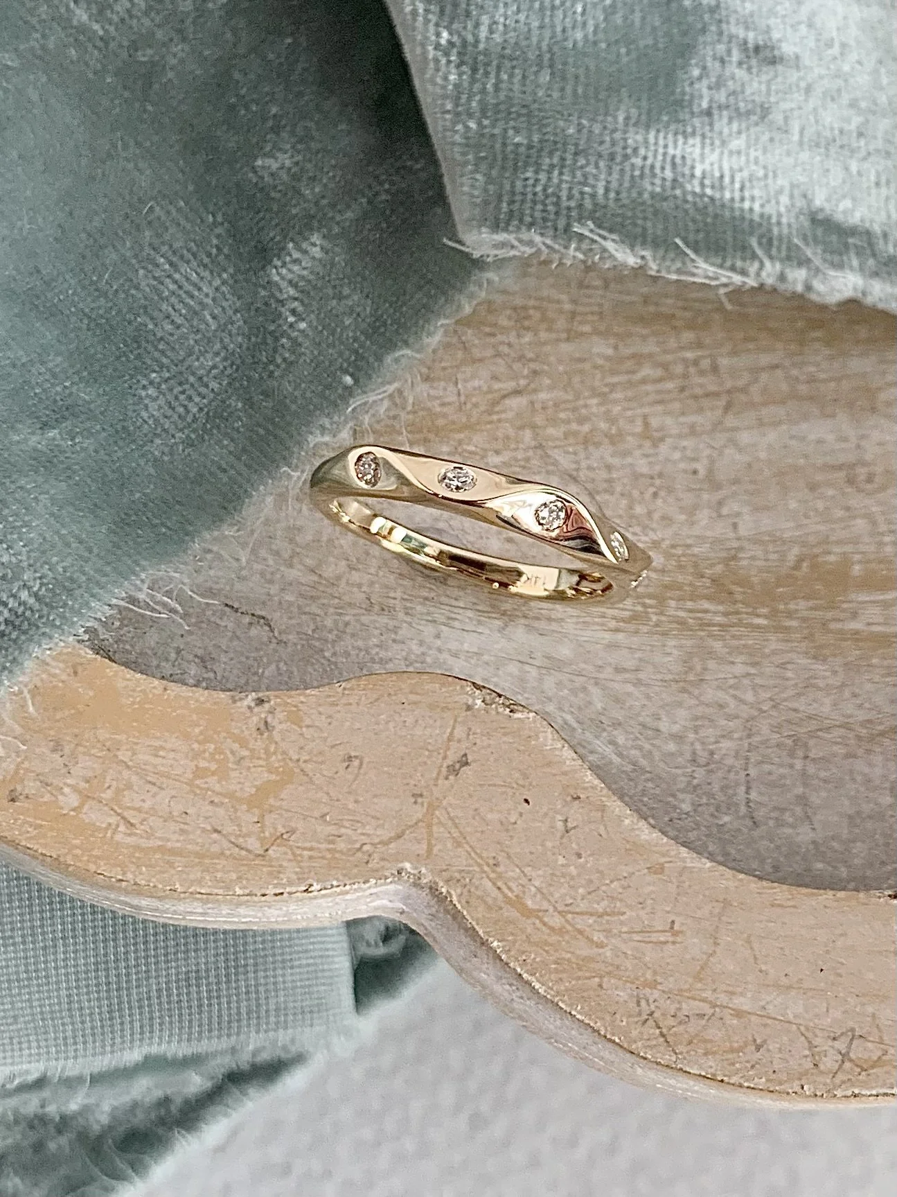 Pinched Edge Diamond 14k Yellow Gold Band