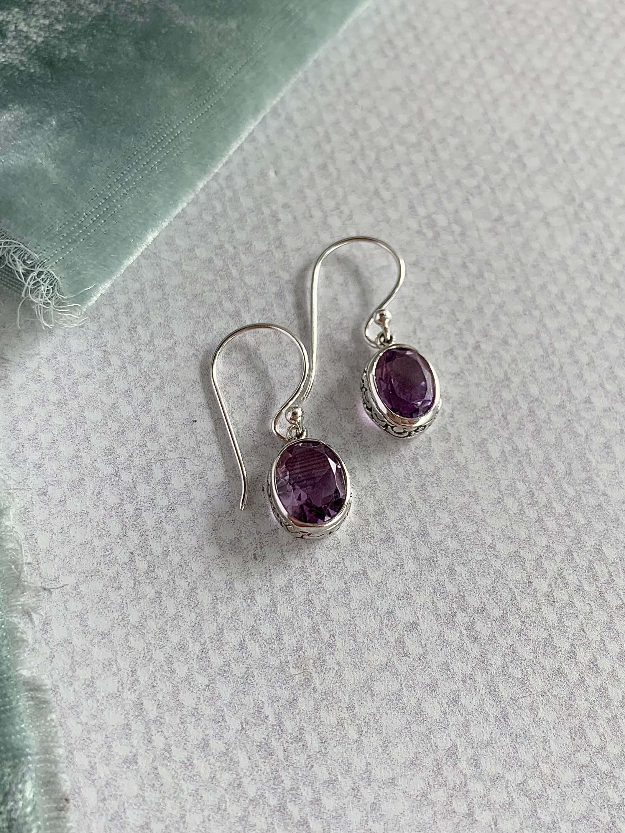 Oval Amethyst Silver Earrings