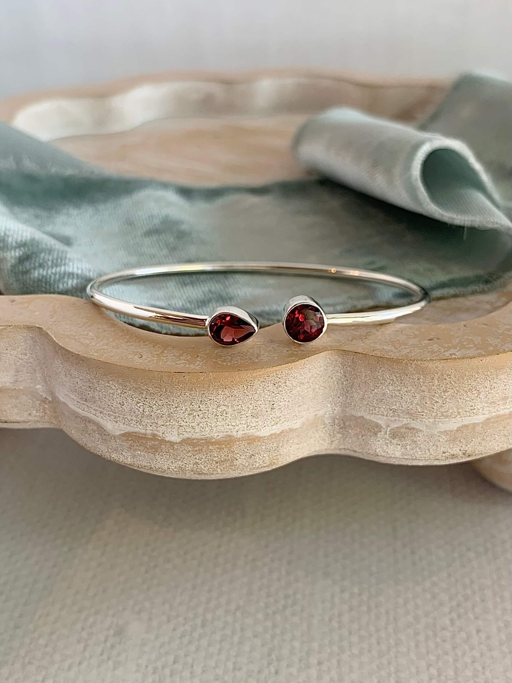 Garnet Silver Twist Bracelet