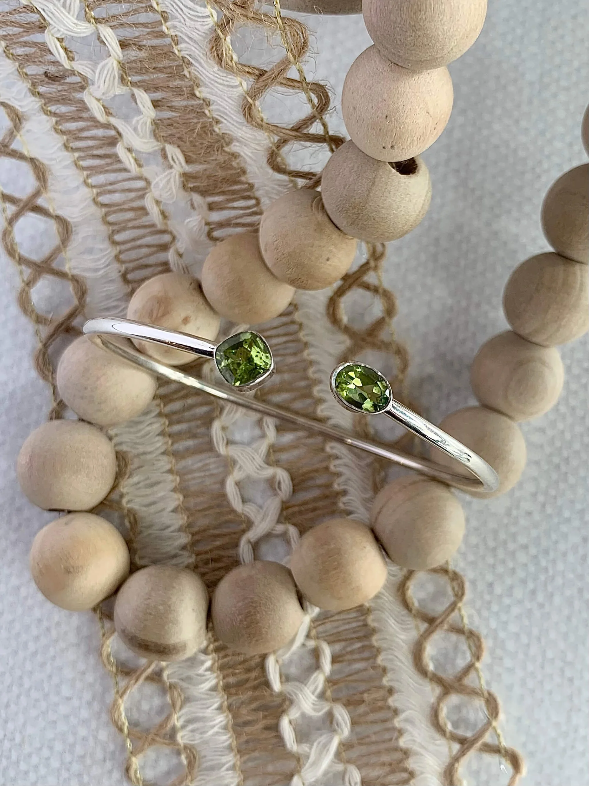 Joyful Peridot Twist Silver Bracelet
