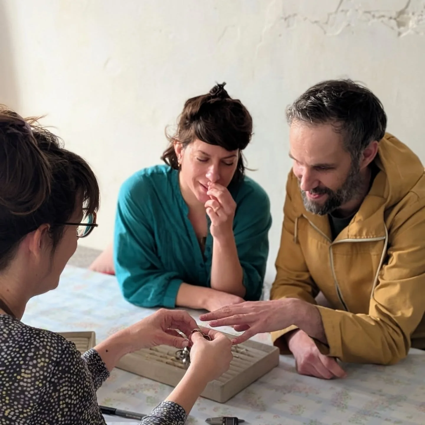 Symbole ultime de votre engagement, l&rsquo;alliance m&eacute;rite une attention absolue, et Charlotte souhaite vous accompagner dans cette &eacute;tape d&rsquo;amour 🤍

Nous vous proposons d&eacute;sormais un weekend complet d&eacute;di&eacute; &ag