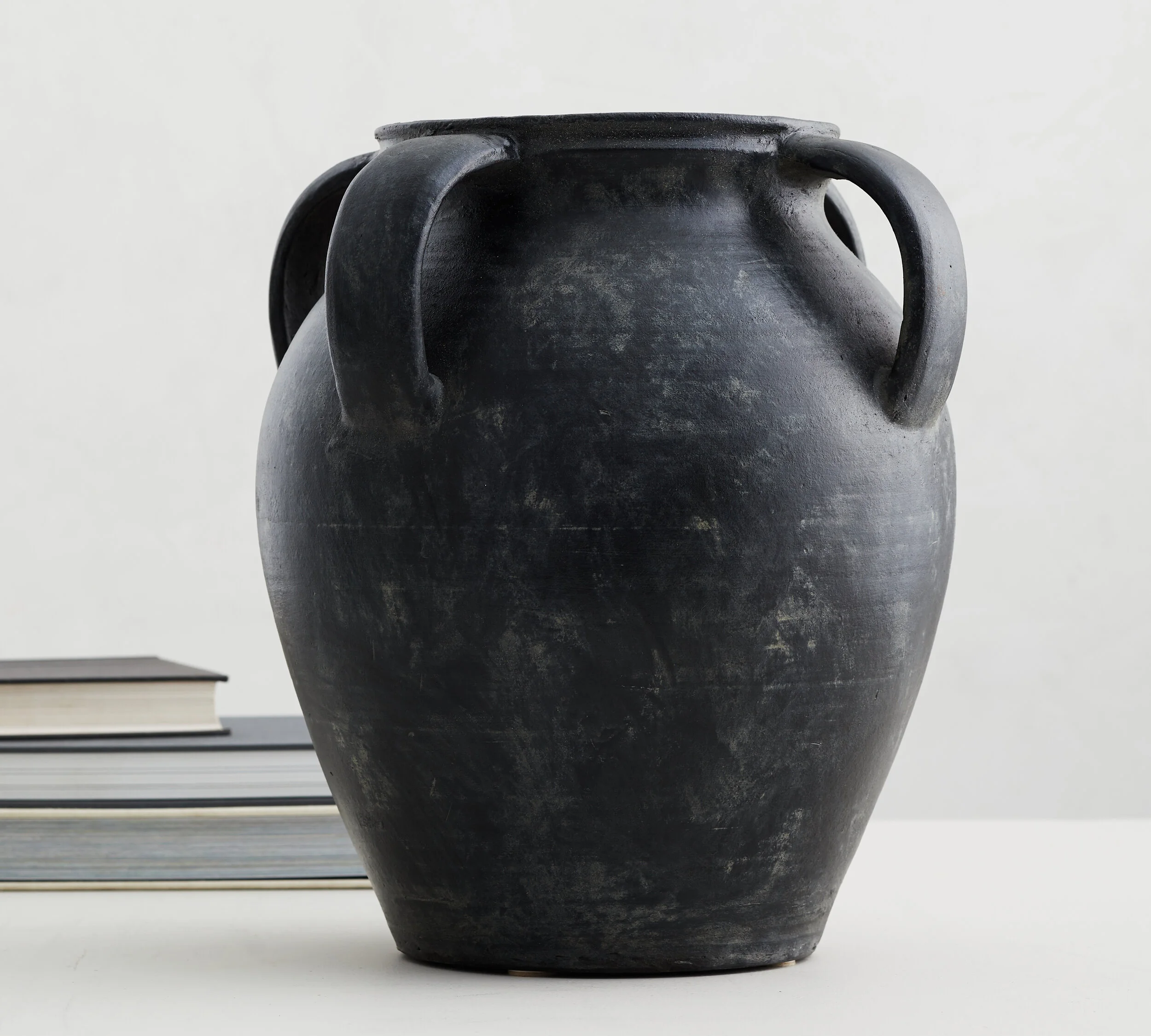 PBM-Joshua-Vase-Black-Large-PIP.jpg