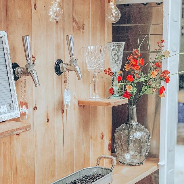 We’re ready to crank up the party again this weekend while pouring some delicious @atlantabrewingco beers on tap! Not sure what “outfit” the APV will be wearing yet, but we’ll be sure to let you know 🥳
#birthdayweekend #proseccovan #mobilebar #beervan #atlantaevents