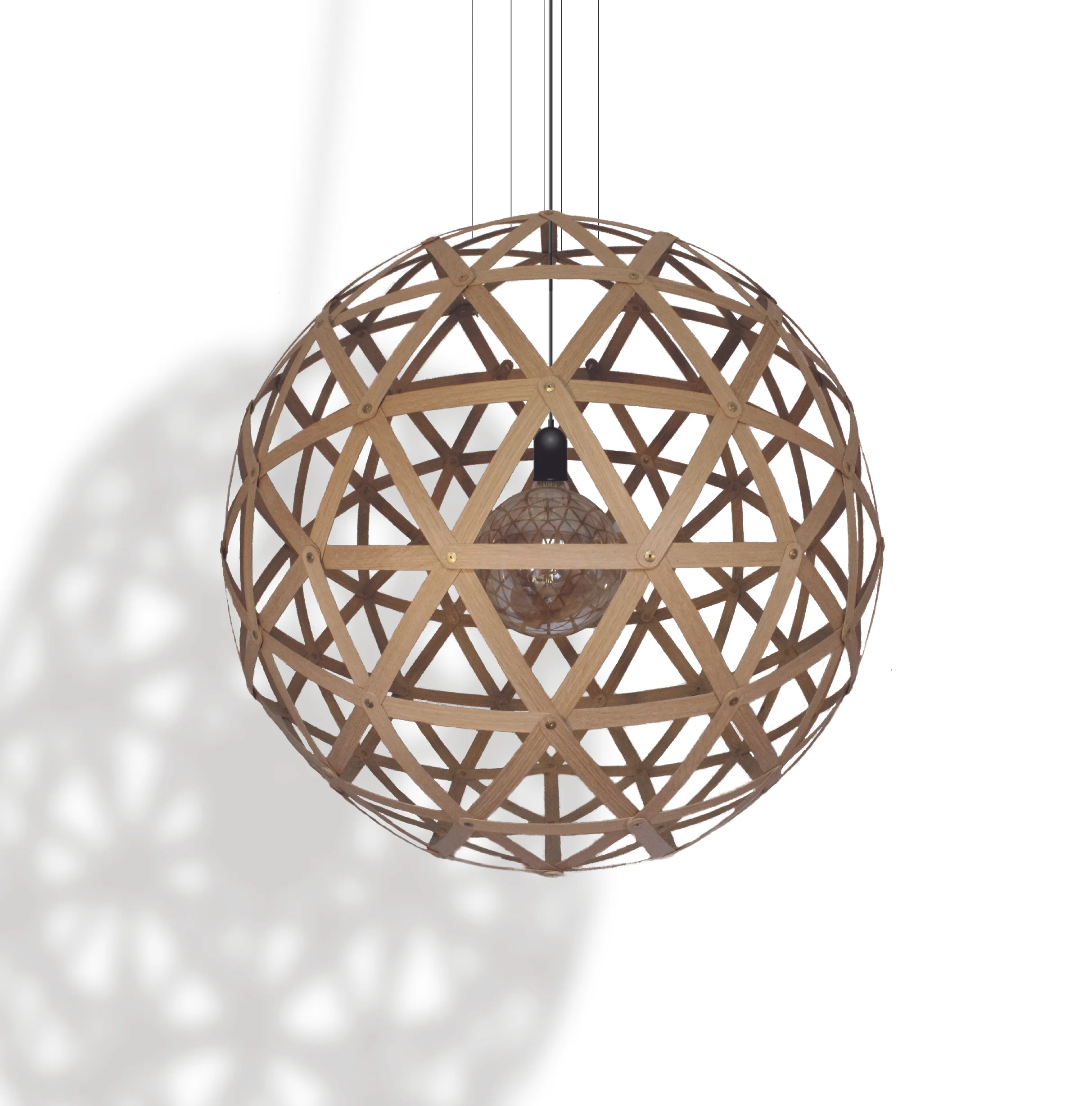 GEO900 Oak. Brass fixings, Black accessories