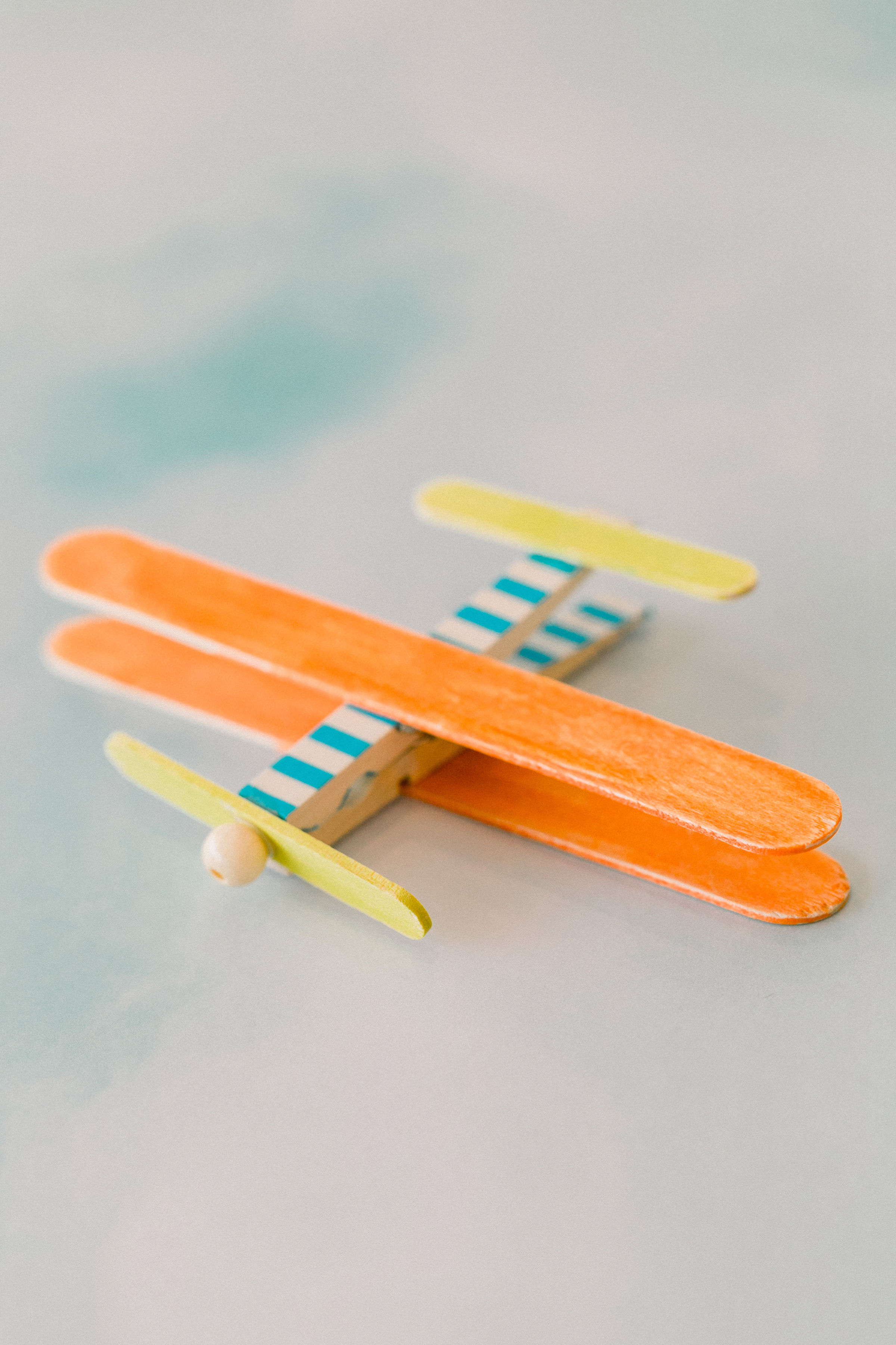  Make your own DIY Clothespin Airplanes with Hello Rascal Kids. 