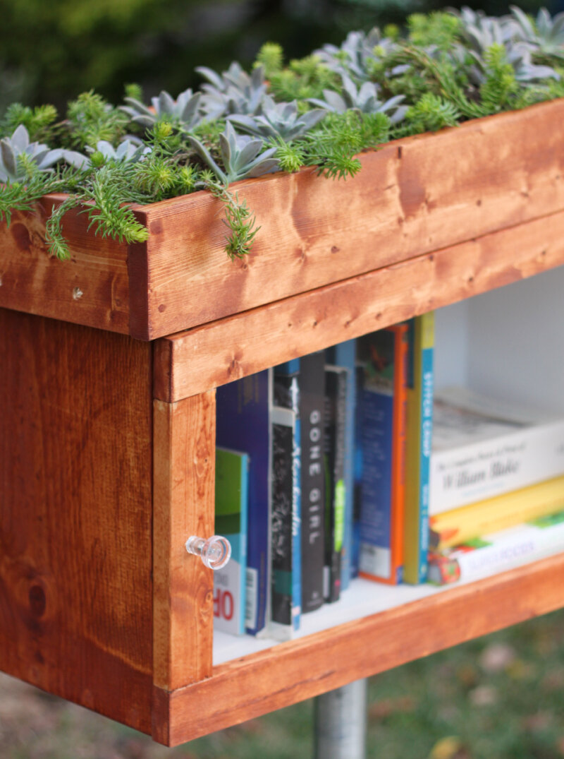 Read about the Little Free Library on Hello Rascal Kids. 